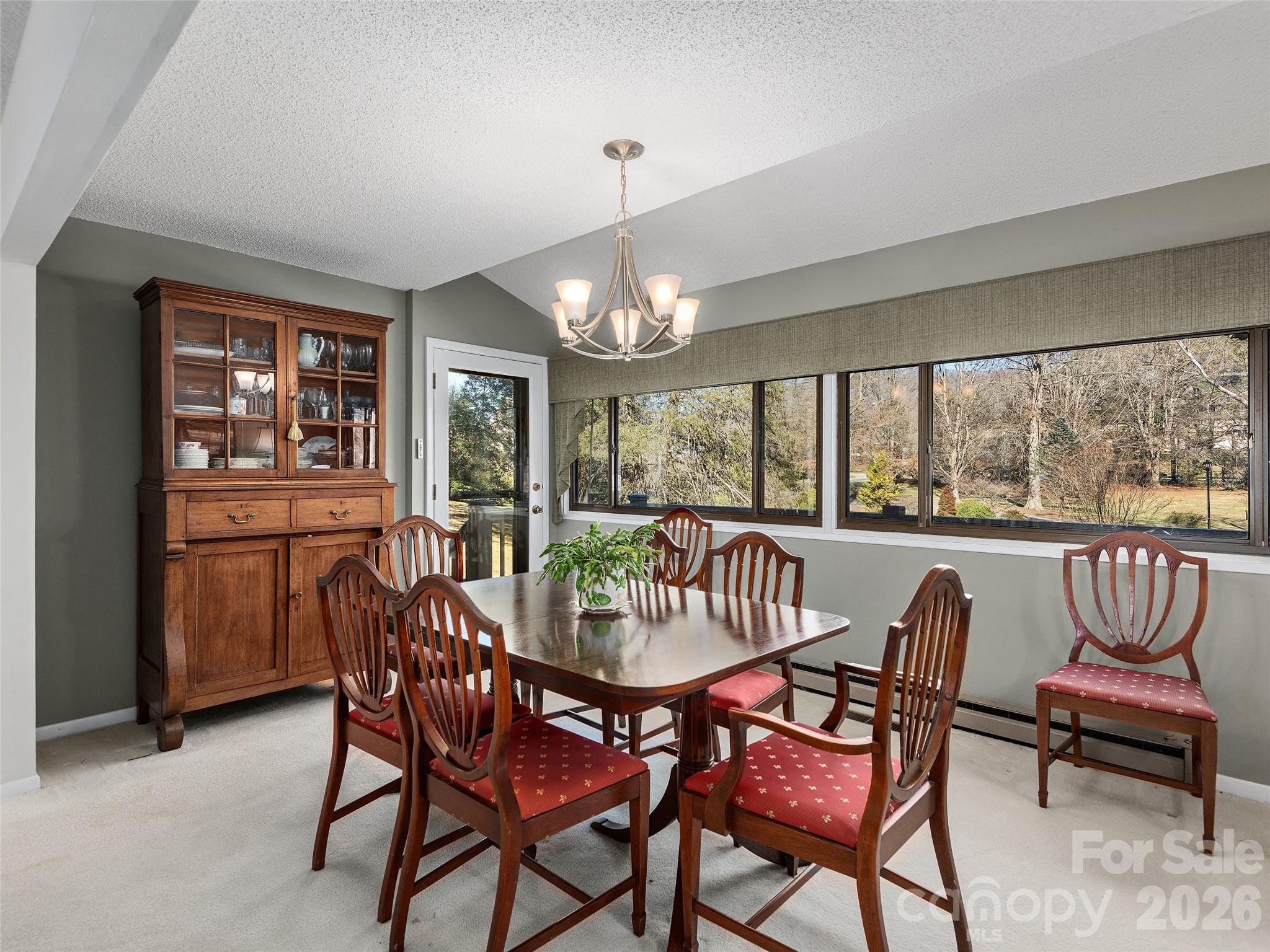 201 Crowfields Drive Property Photo 6