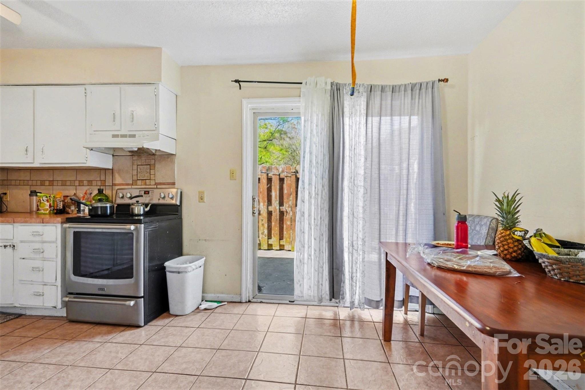 1535 Lansdale Drive G Property Photo 6