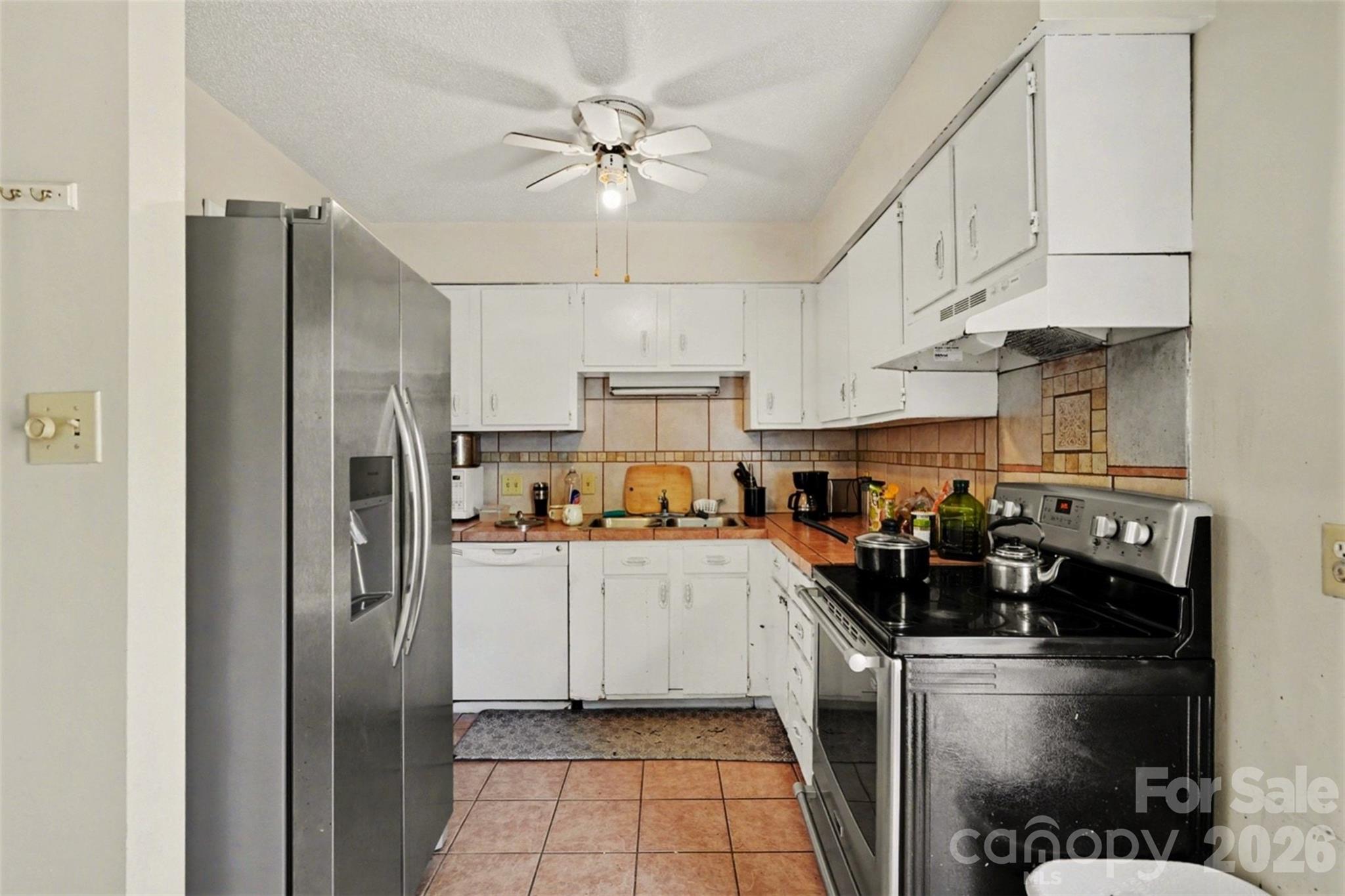 1535 Lansdale Drive G Property Photo 7