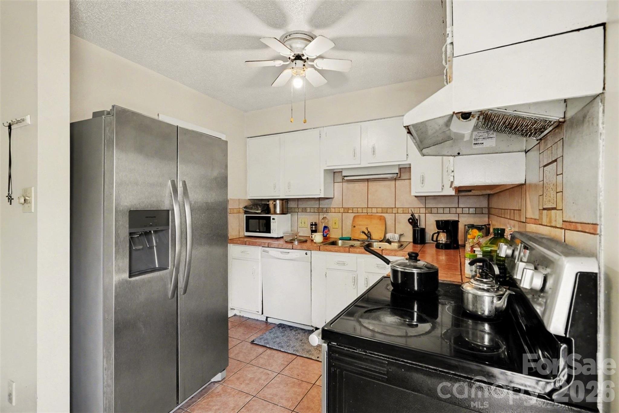 1535 Lansdale Drive G Property Photo 8