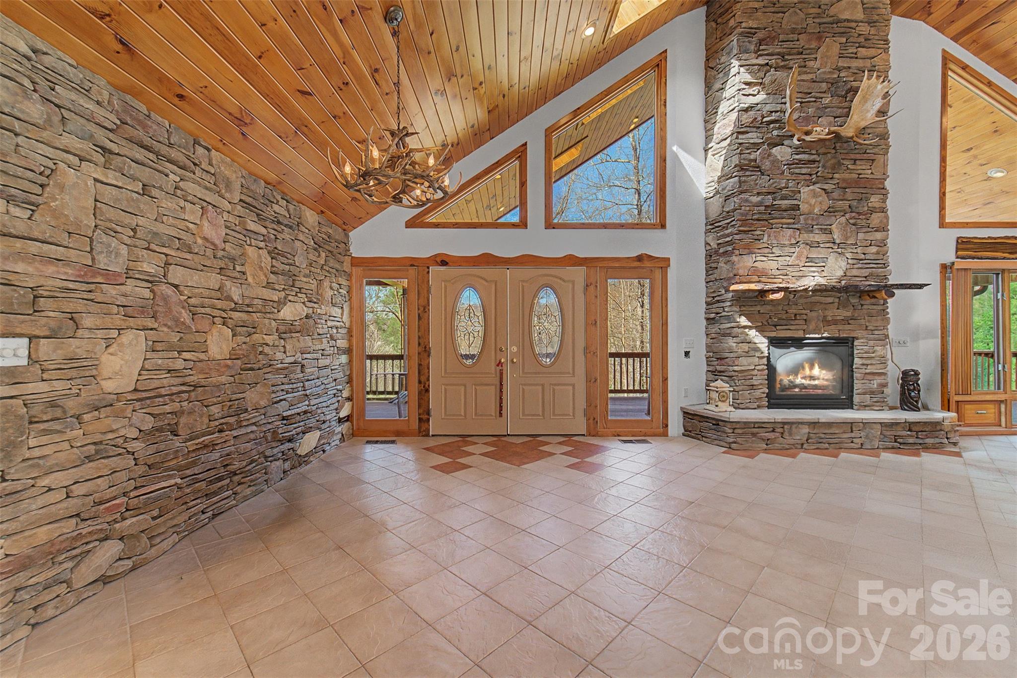 112 Hawks Nest Ridge Property Photo 10
