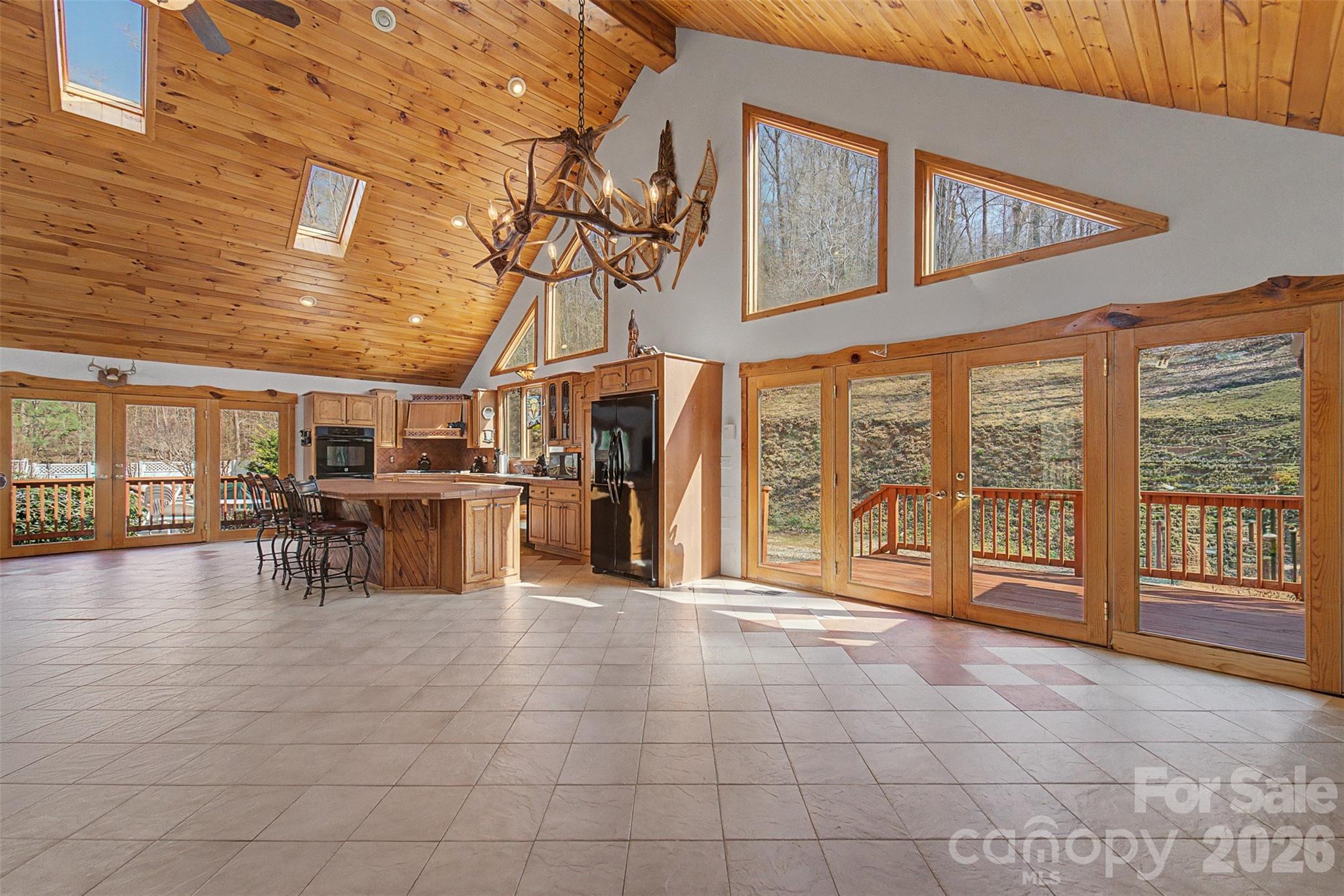 112 Hawks Nest Ridge Property Photo 12