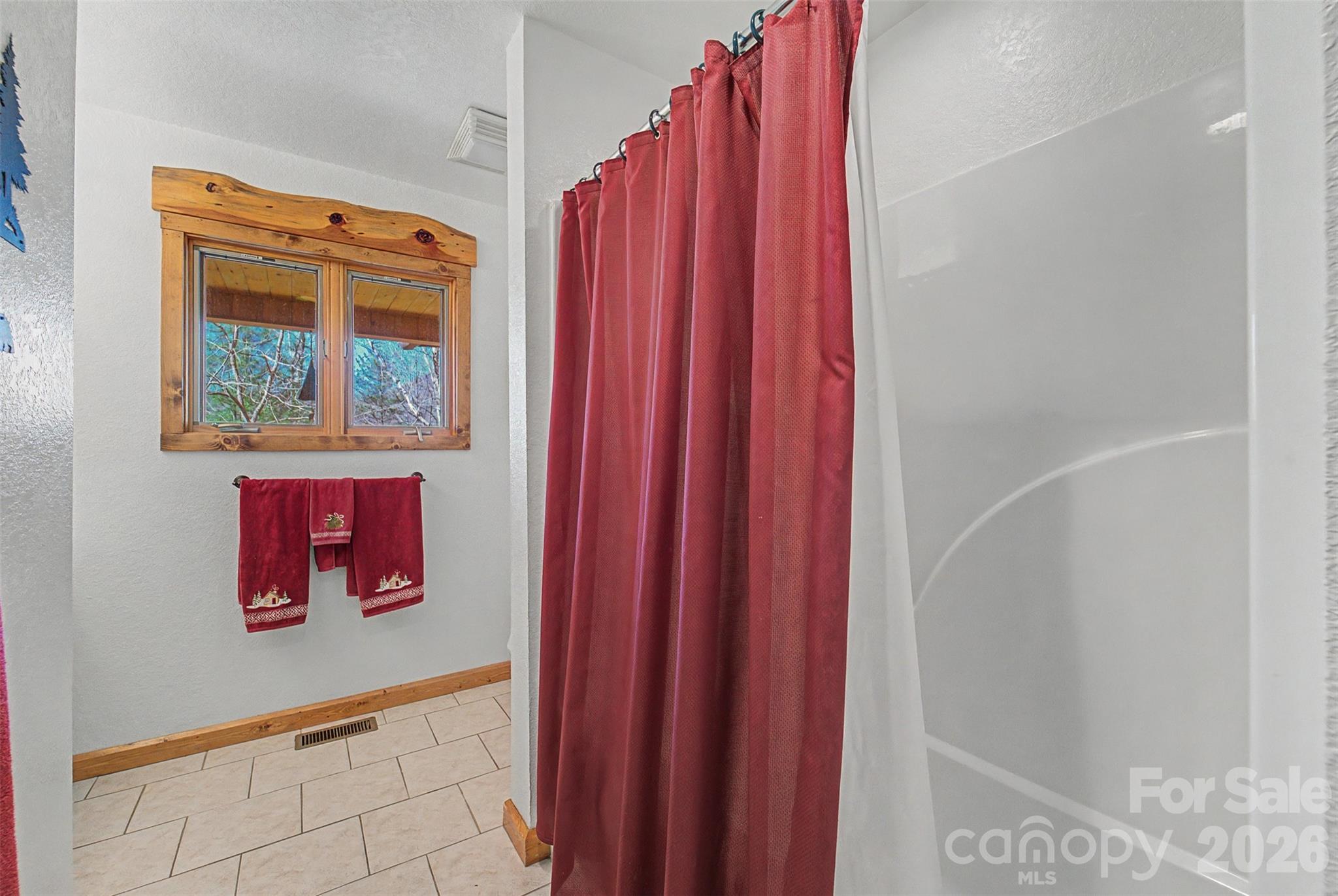 112 Hawks Nest Ridge Property Photo 22
