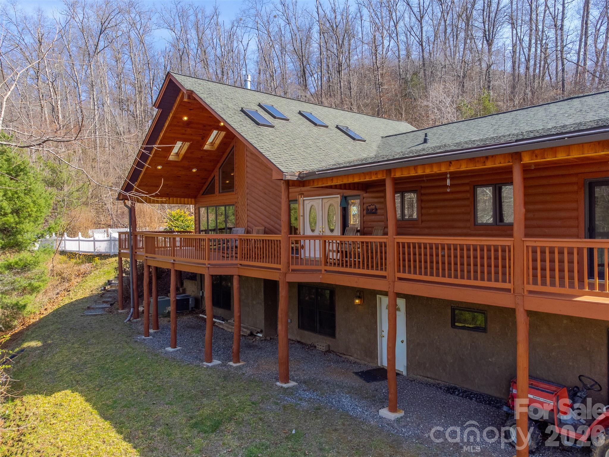 112 Hawks Nest Ridge Property Photo 39