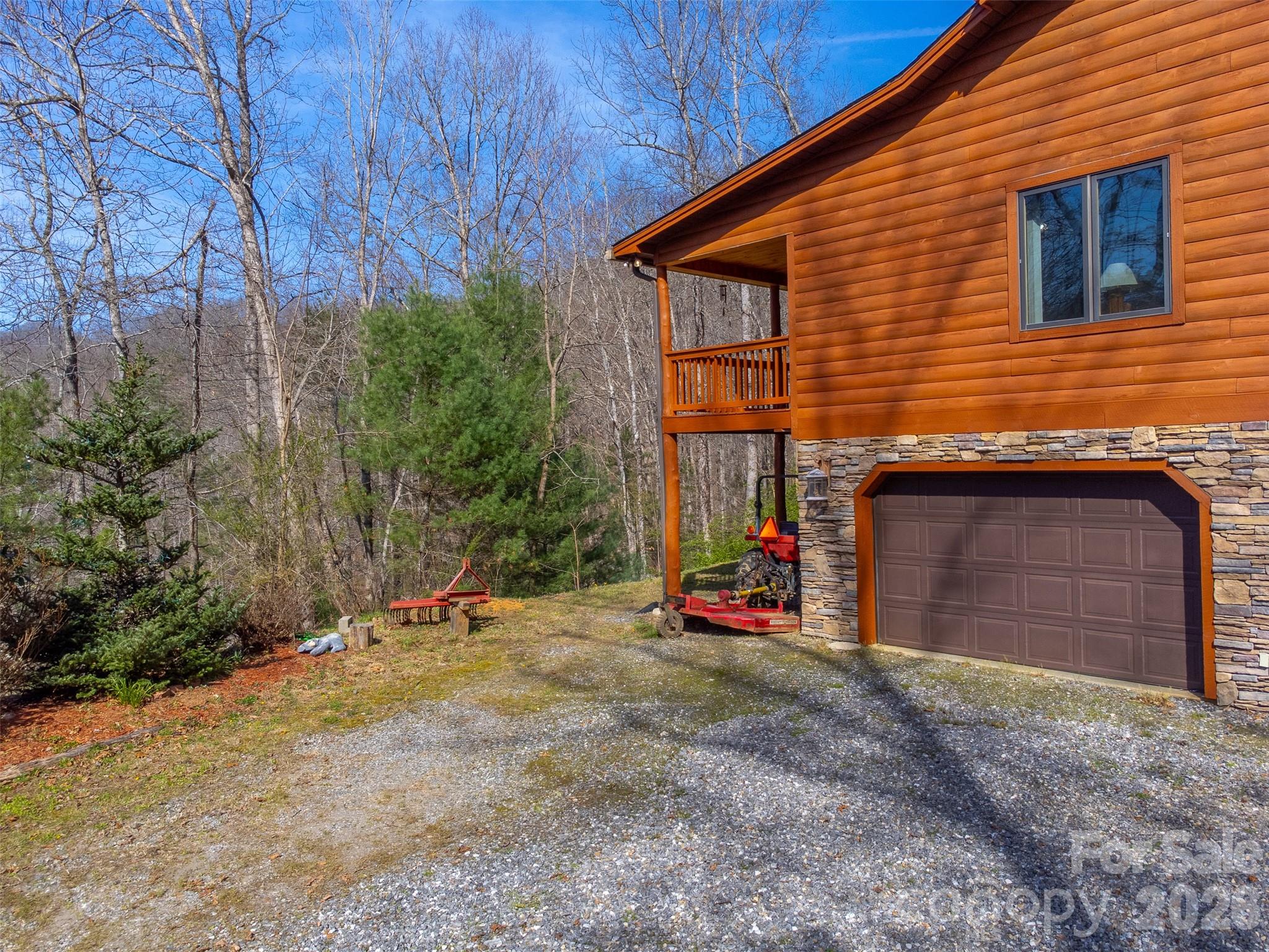 112 Hawks Nest Ridge Property Photo 46