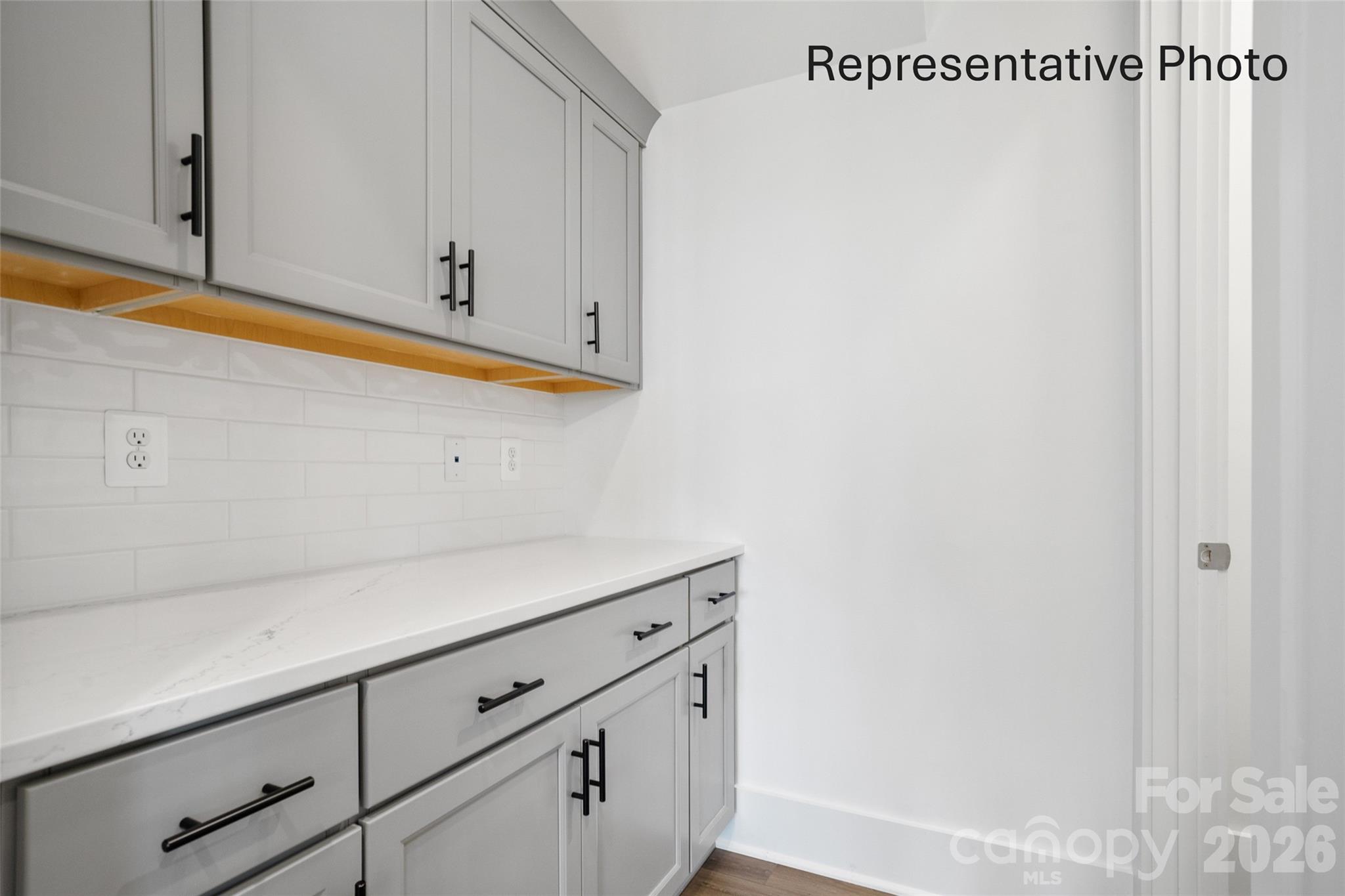 1585 Twin Leaf Road Property Photo 12