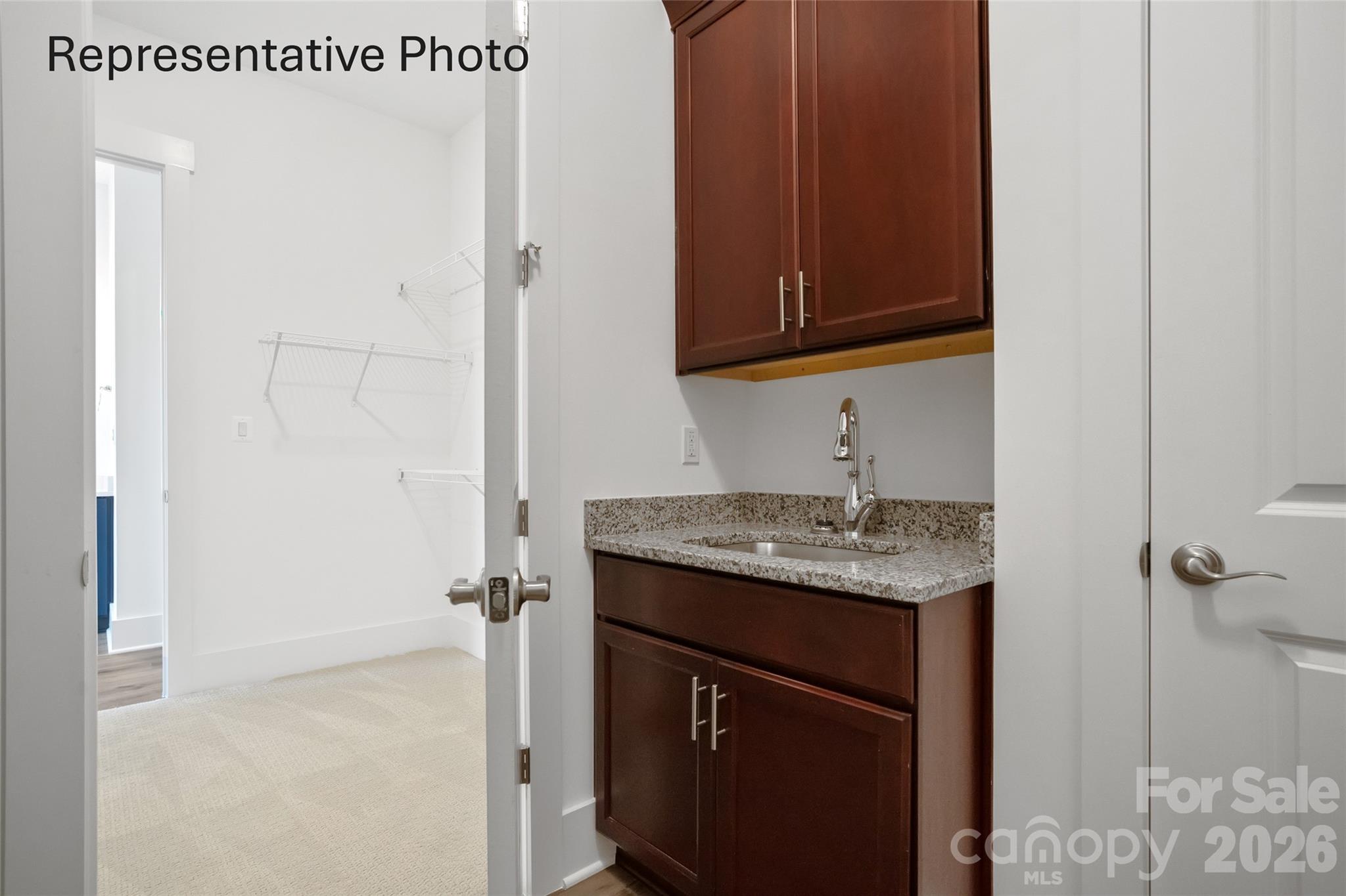 1585 Twin Leaf Road Property Photo 13