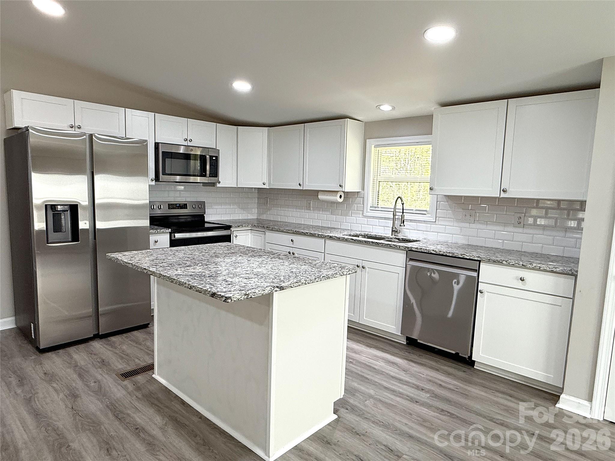 1332 Poplar Glen Drive Property Photo 14