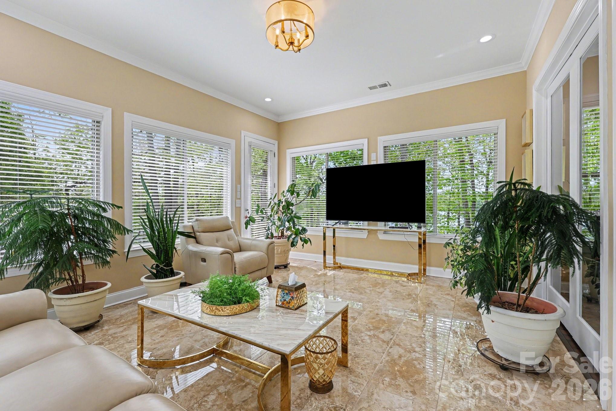 1629 Healing Springs Drive Property Photo 17