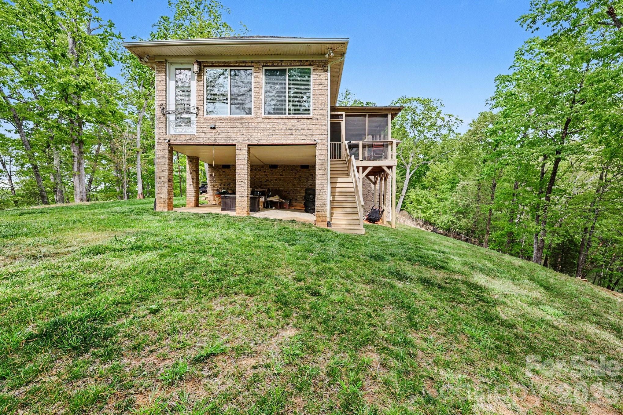 1629 Healing Springs Drive Property Photo 33