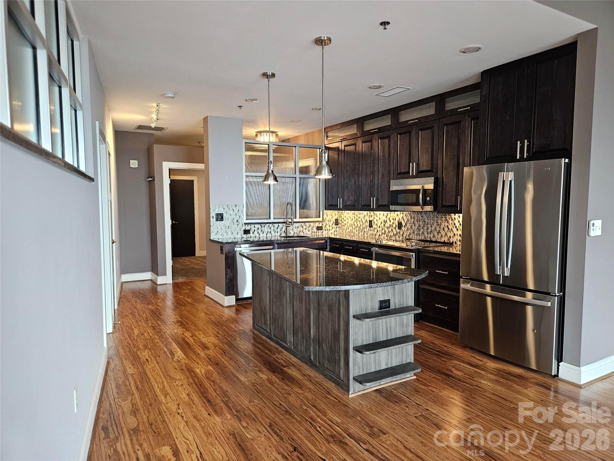333 W Trade Street 1202 Property Photo 9