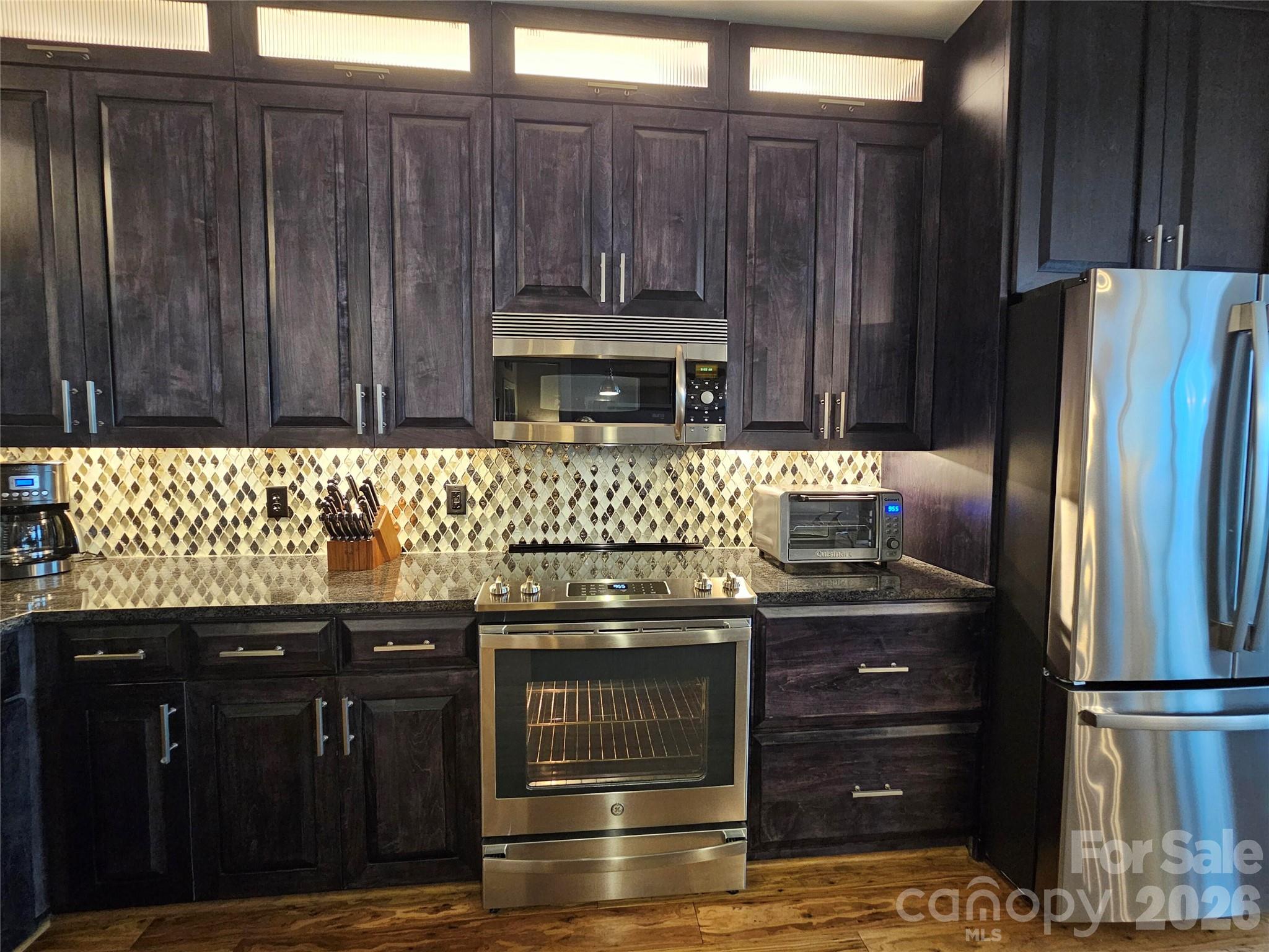 333 W Trade Street 1202 Property Photo 10