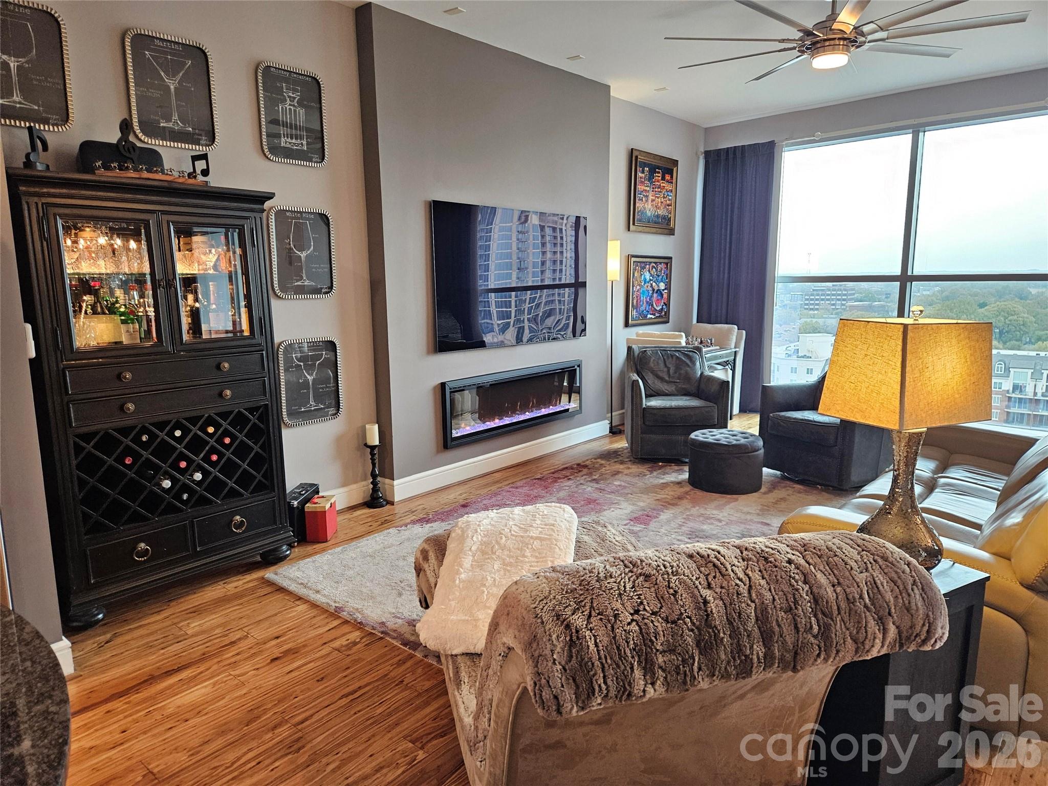 333 W Trade Street 1202 Property Photo 14