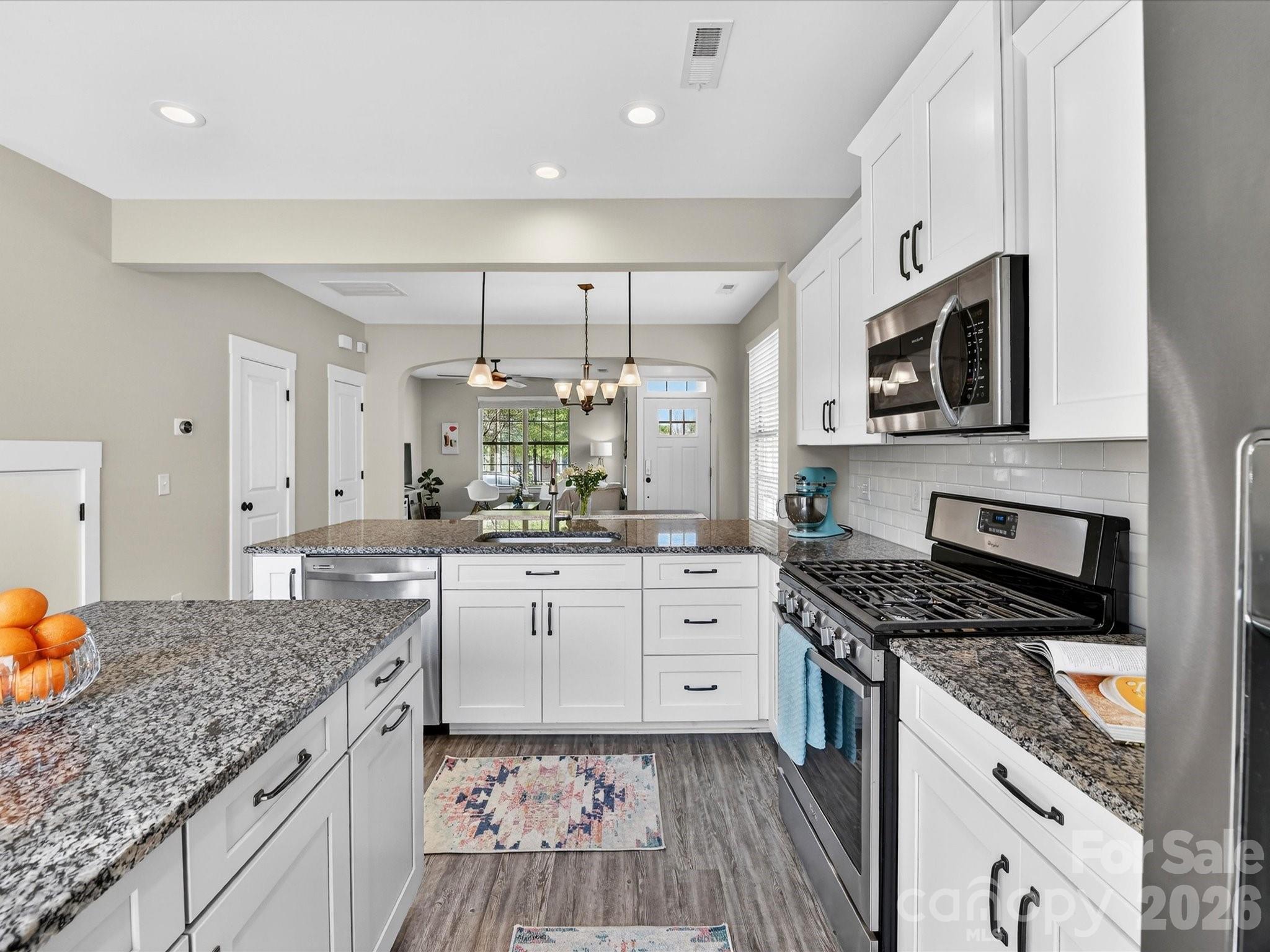 2718 Tranquil Oak Place Property Photo 2
