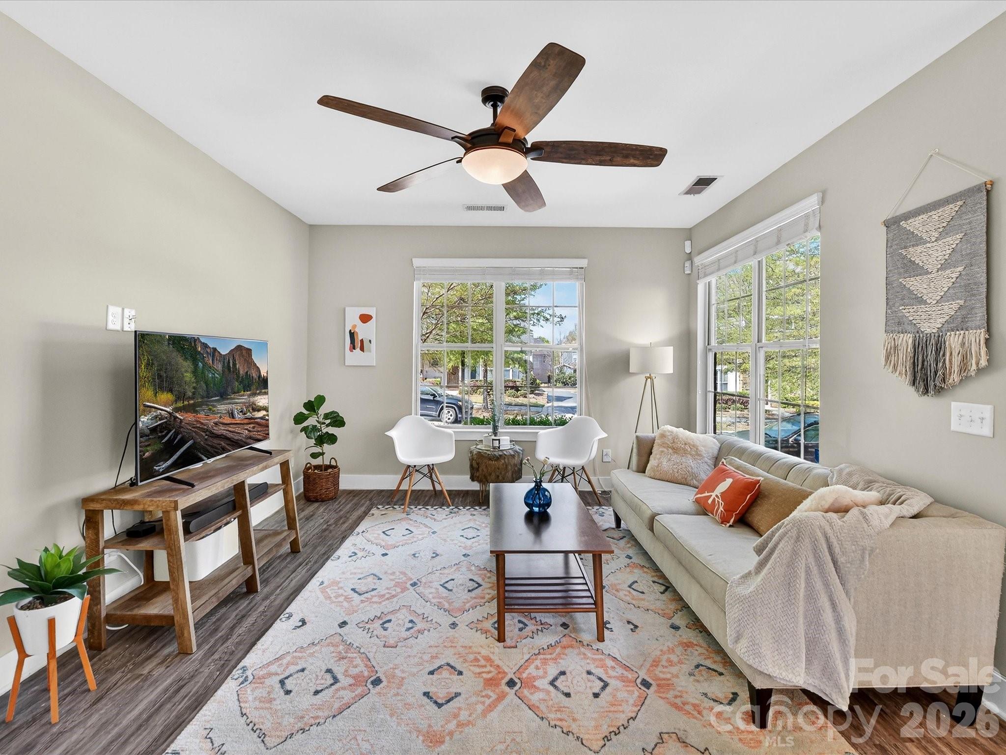 2718 Tranquil Oak Place Property Photo 5