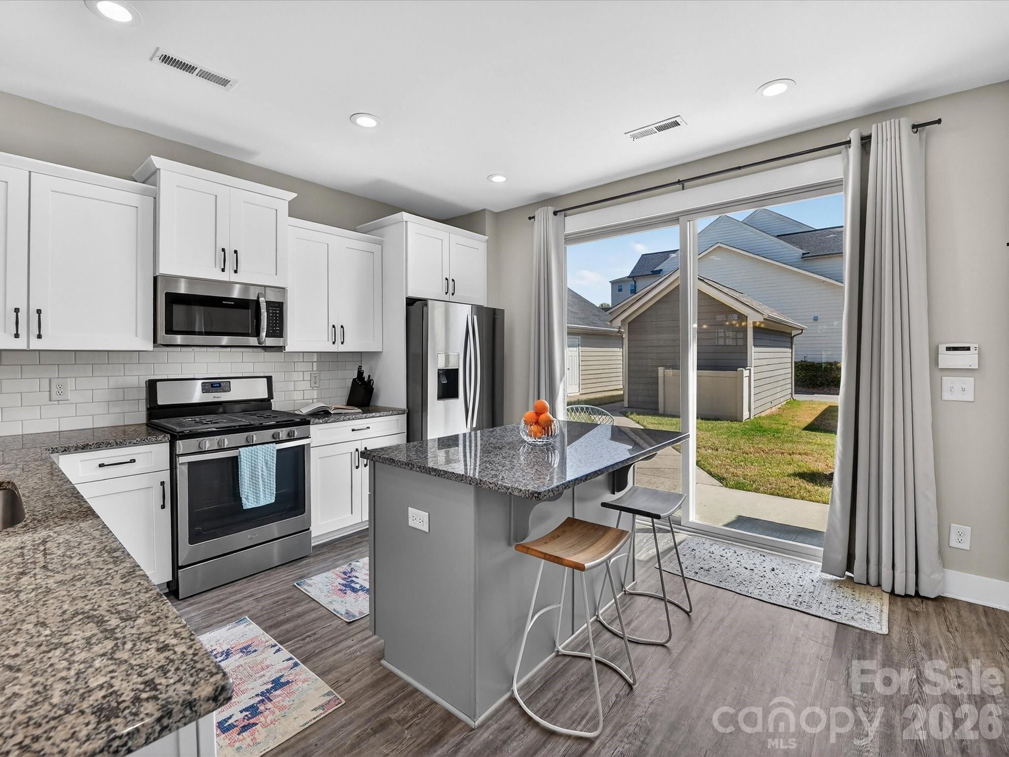 2718 Tranquil Oak Place Property Photo 12