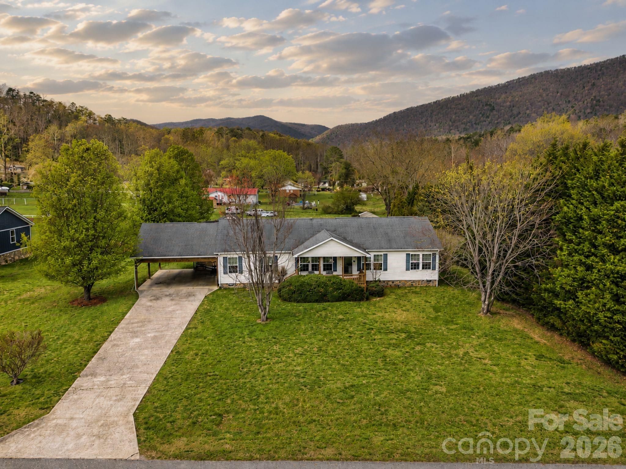 22 Brookfield Lane Property Photo 2