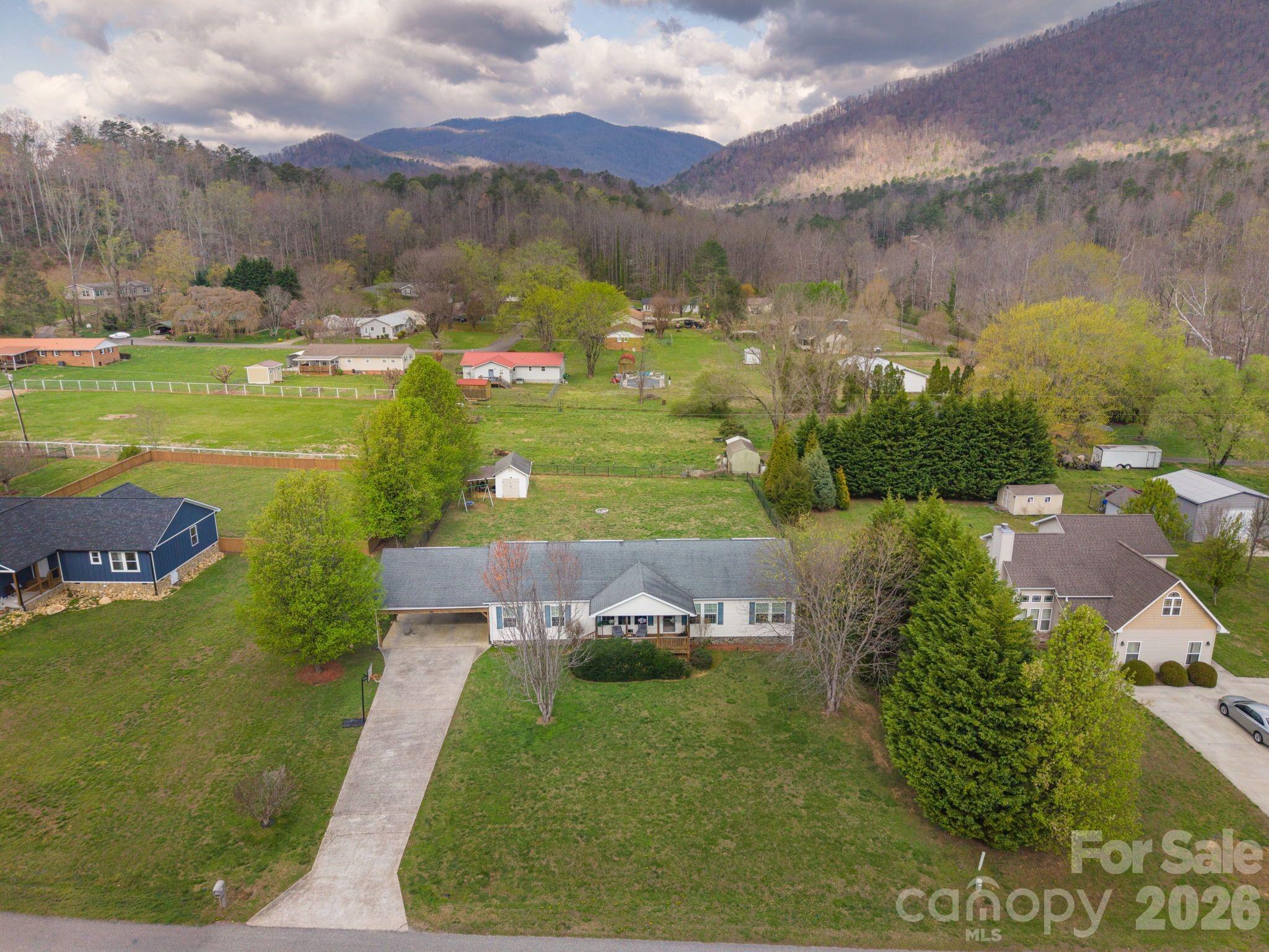 22 Brookfield Lane Property Photo 24