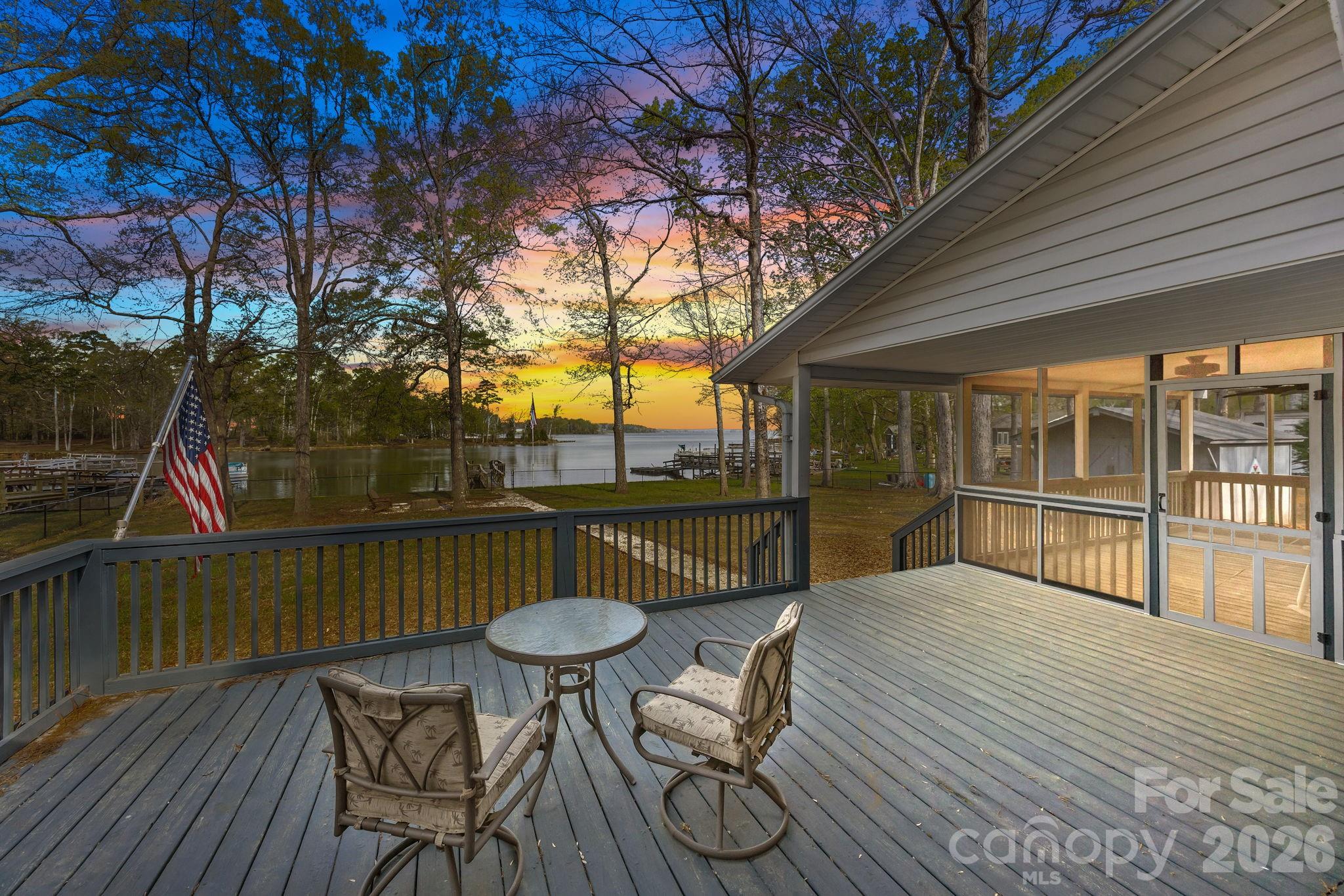 1870 Scout Road Property Photo 1