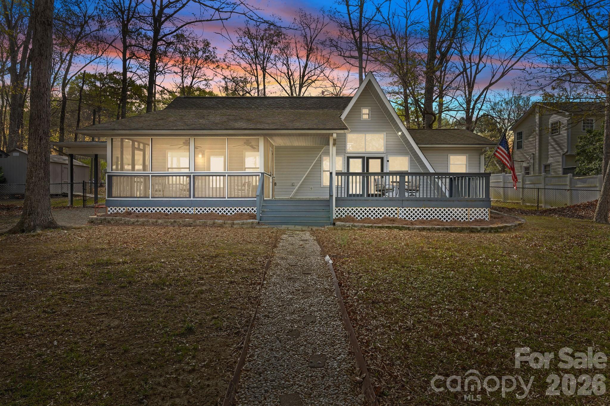 1870 Scout Road Property Photo 2