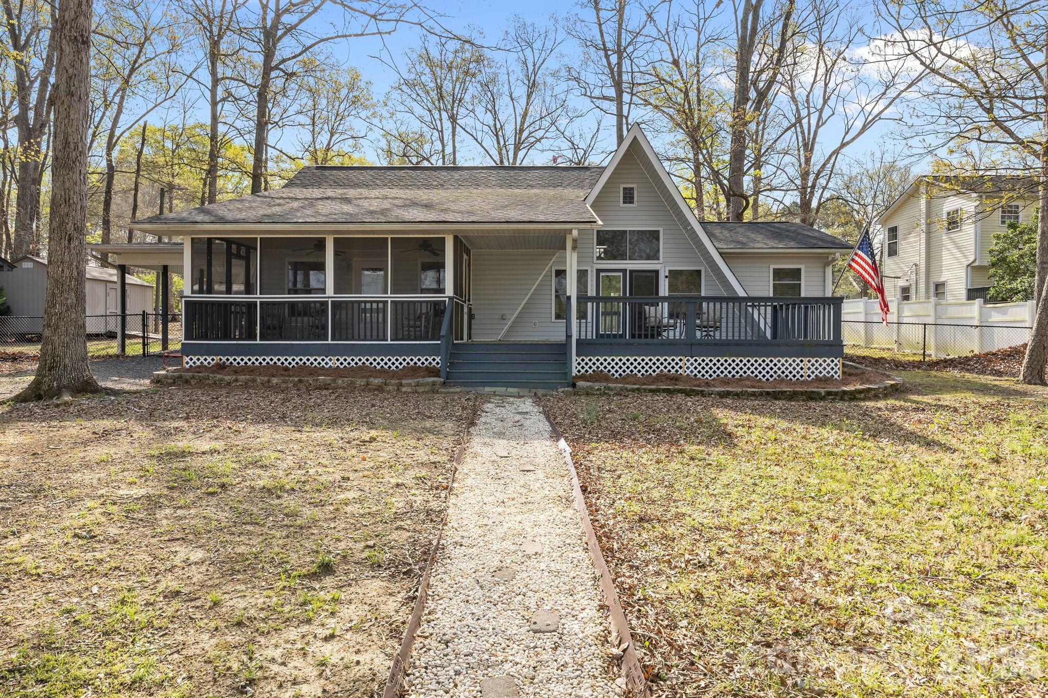 1870 Scout Road Property Photo 10
