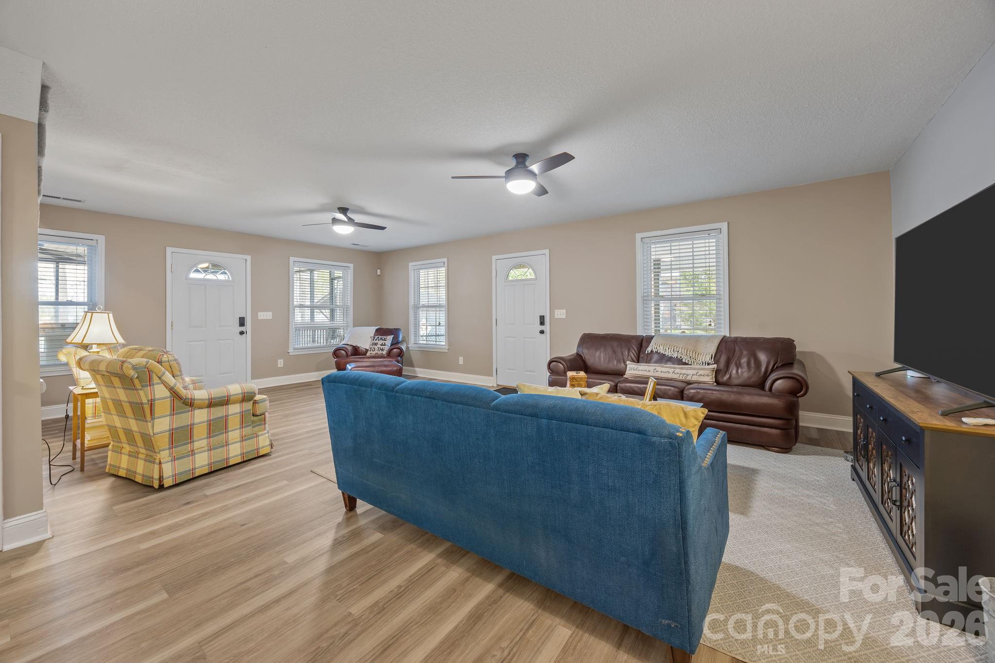 1870 Scout Road Property Photo 25