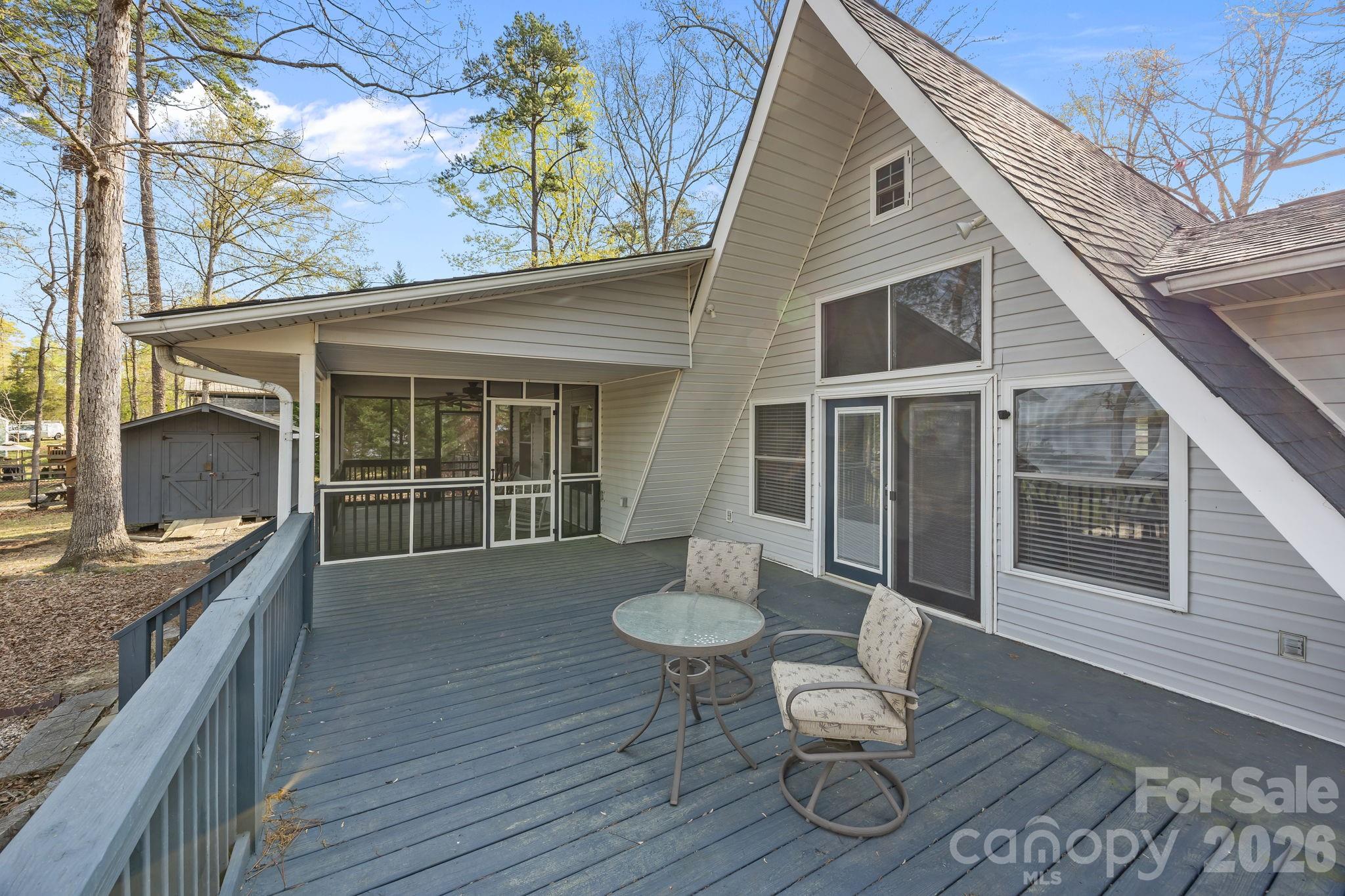 1870 Scout Road Property Photo 28