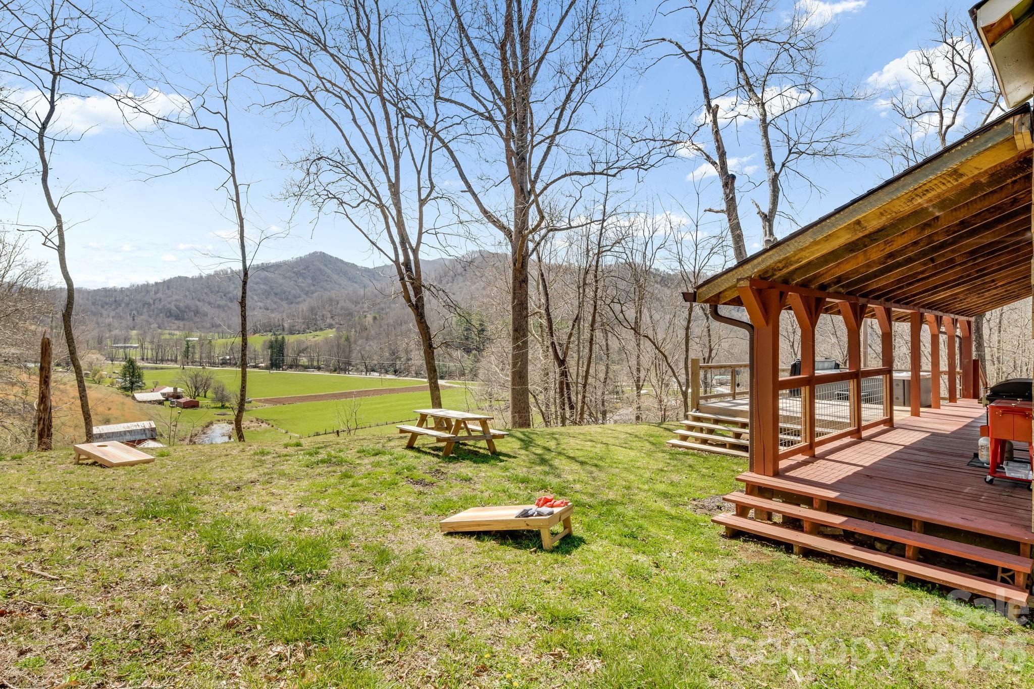 114 Johns Creek Road Property Photo 5