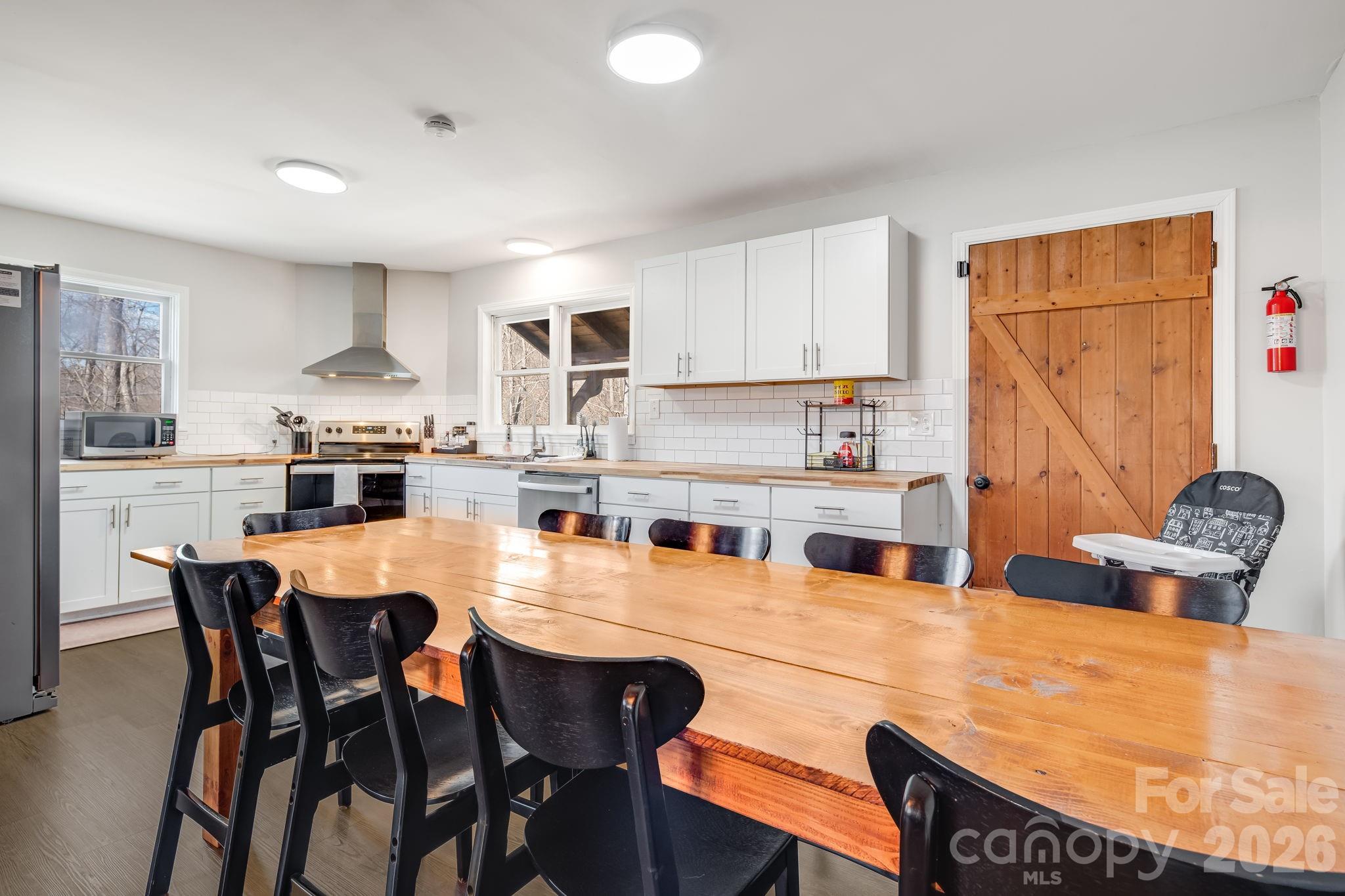 114 Johns Creek Road Property Photo 12