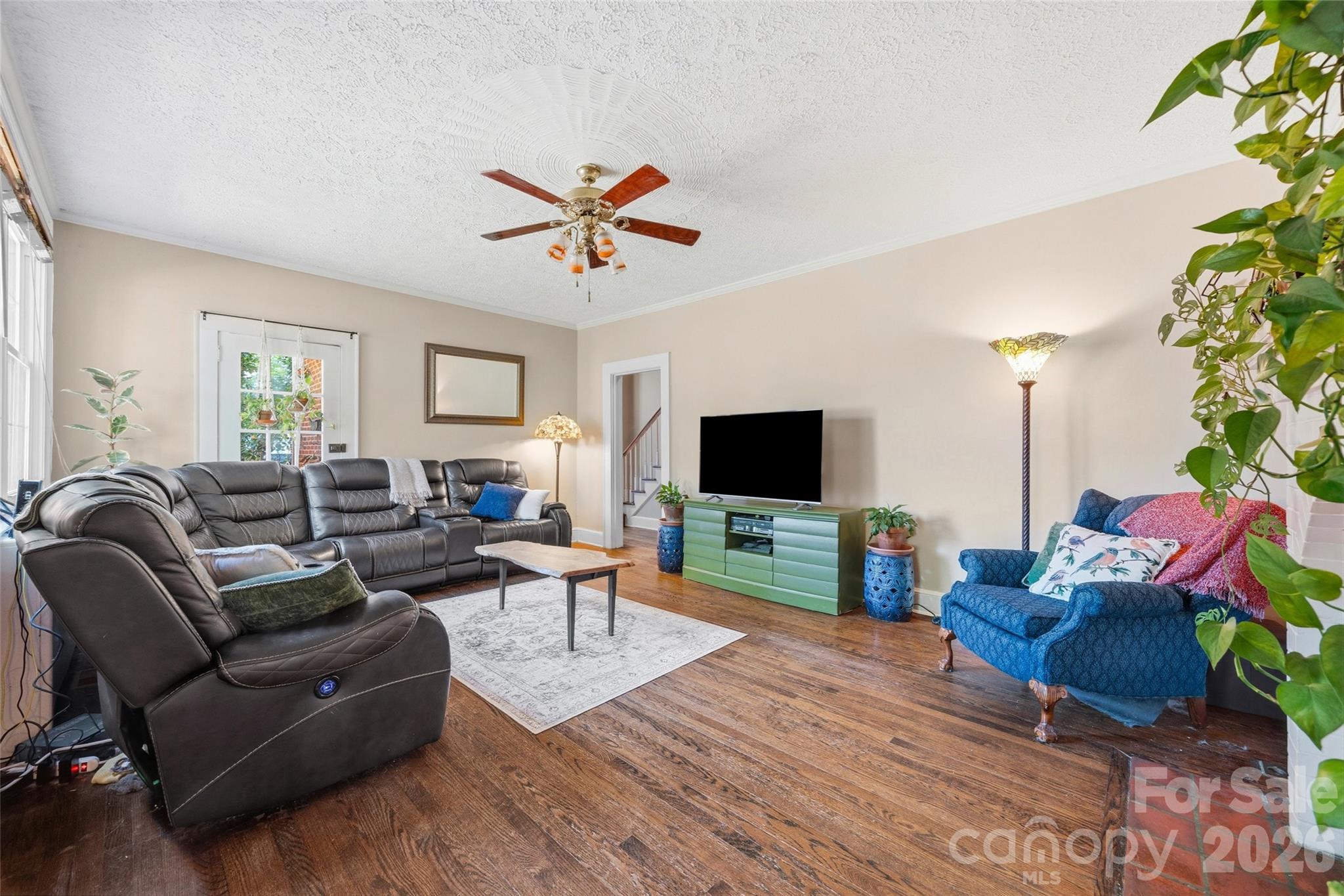 205 S Thompson Street Property Photo 4