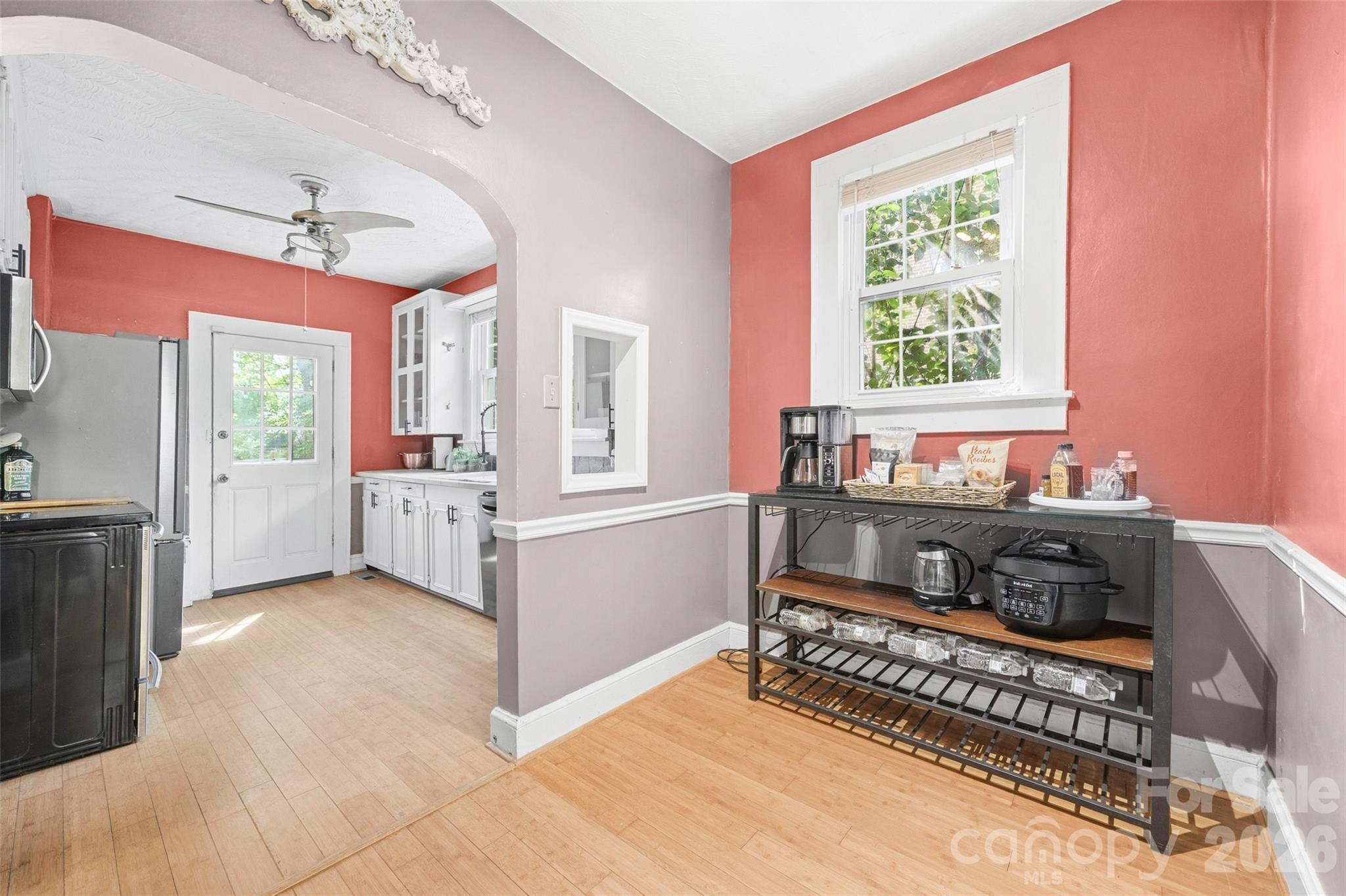 205 S Thompson Street Property Photo 14