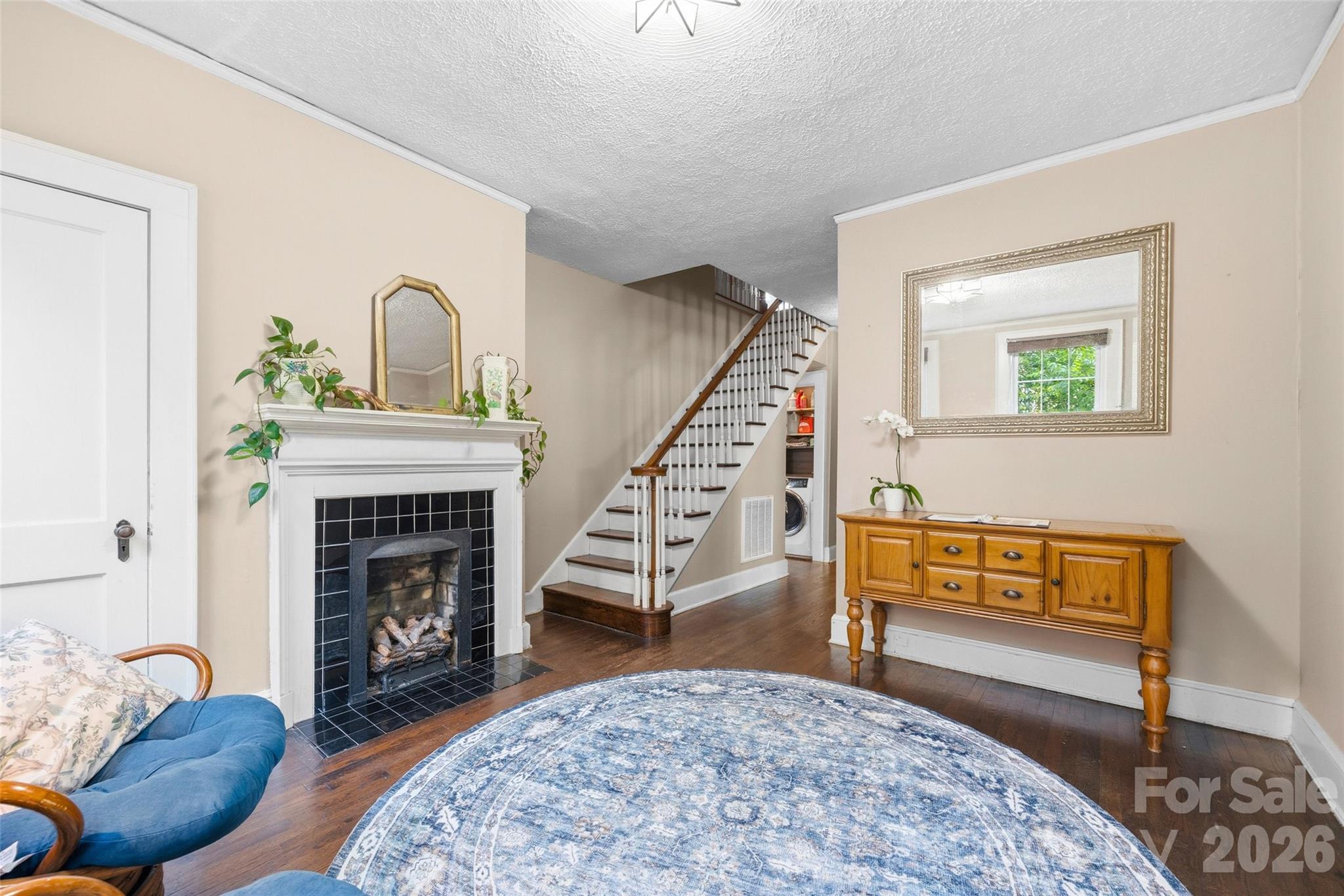 205 S Thompson Street Property Photo 22