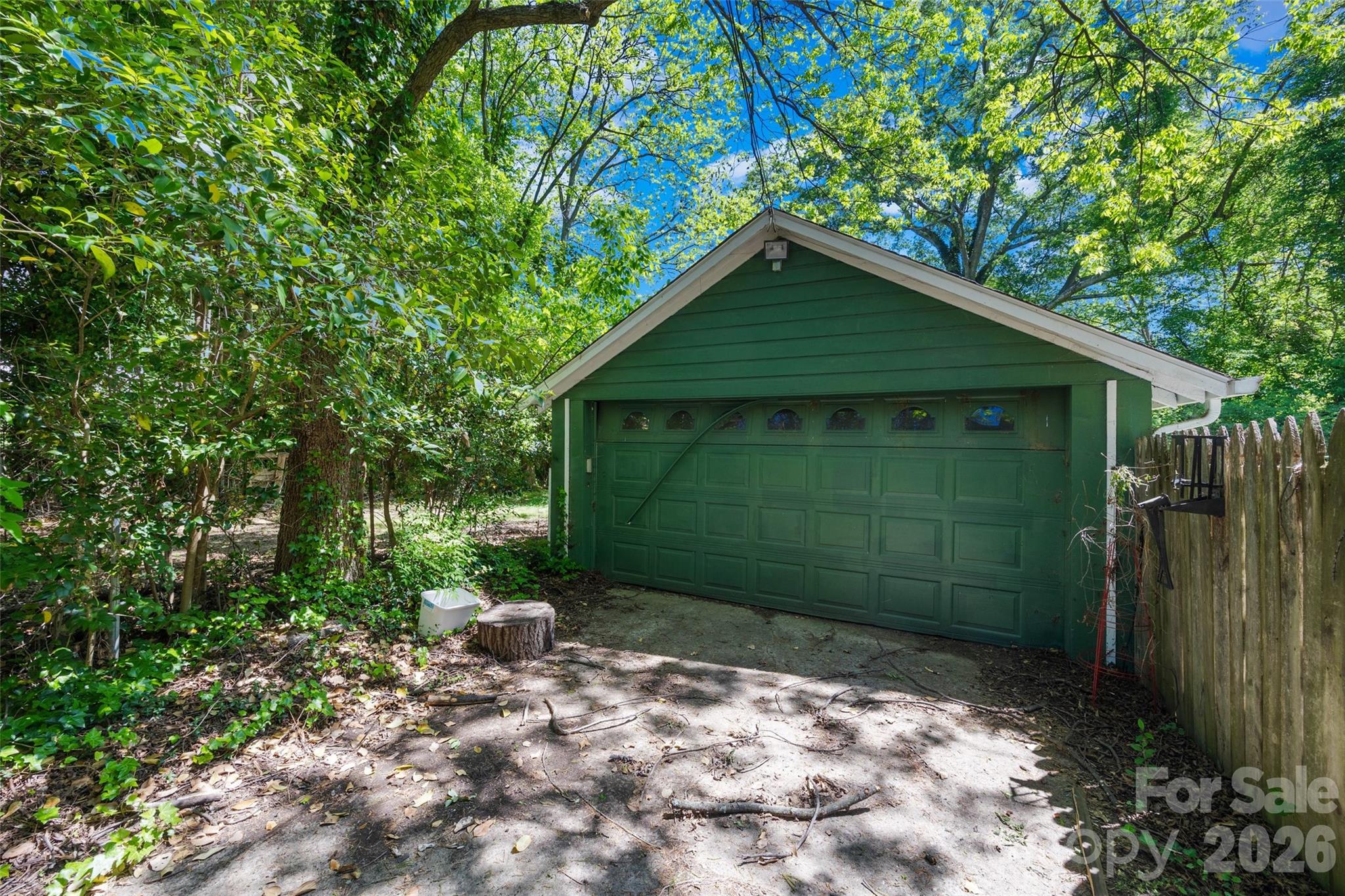 205 S Thompson Street Property Photo 42