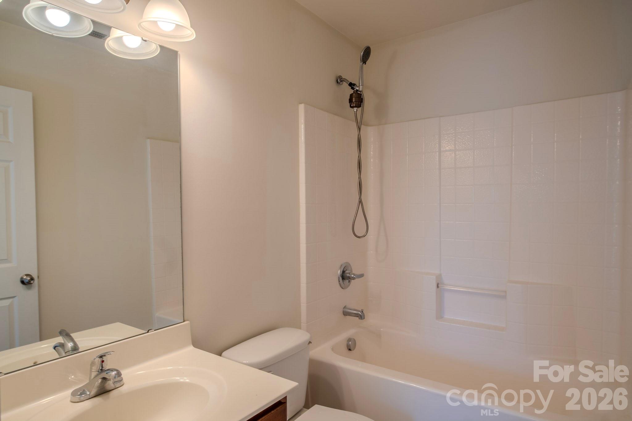 3244 Oulten Street Property Photo 9