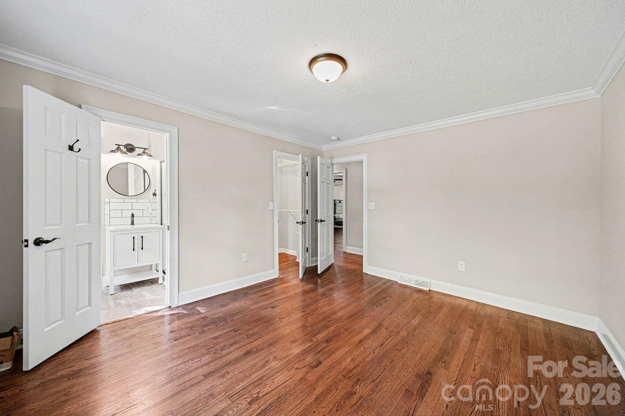 570 Crestside Drive Property Photo 27