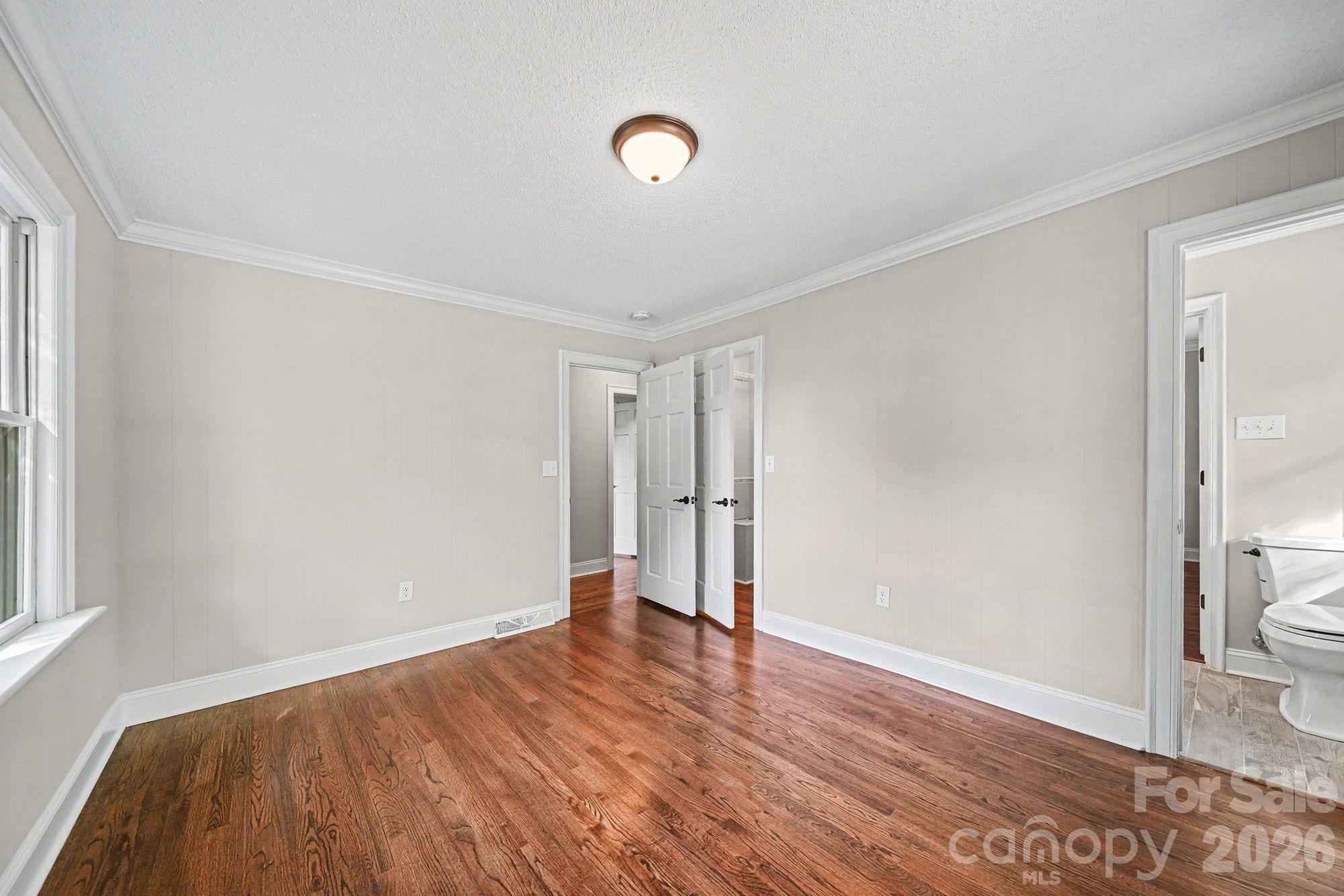 570 Crestside Drive Property Photo 31