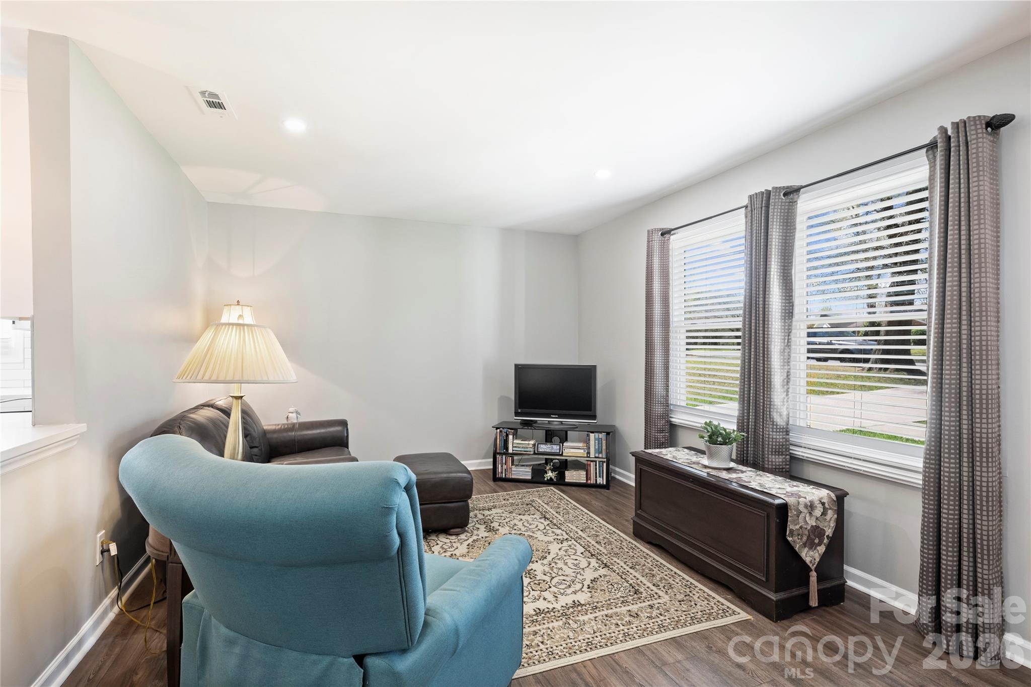 3724 Cobbleridge Drive Property Photo 10