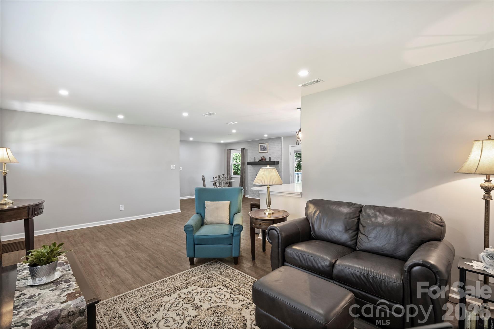 3724 Cobbleridge Drive Property Photo 11