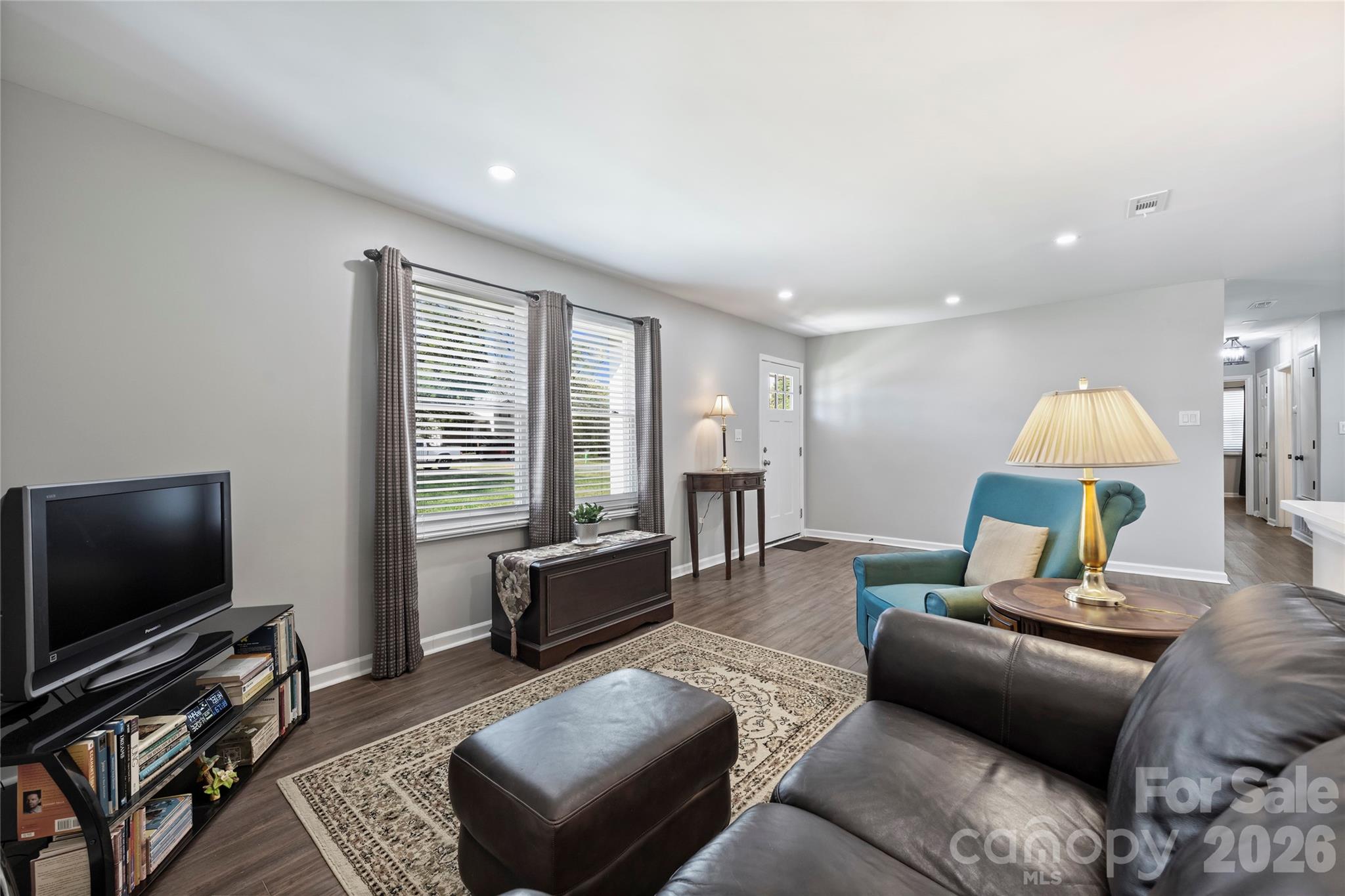 3724 Cobbleridge Drive Property Photo 12