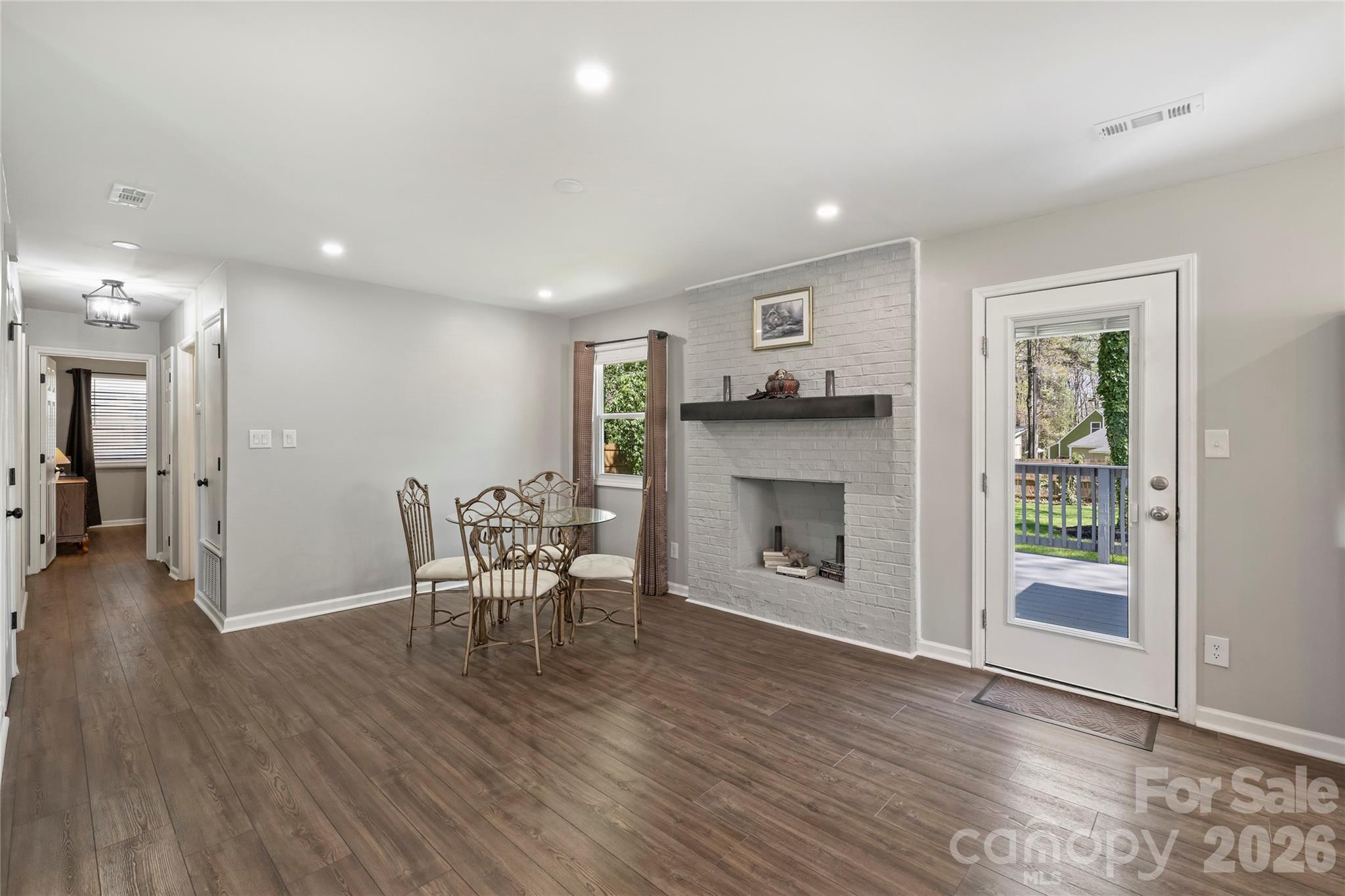 3724 Cobbleridge Drive Property Photo 22