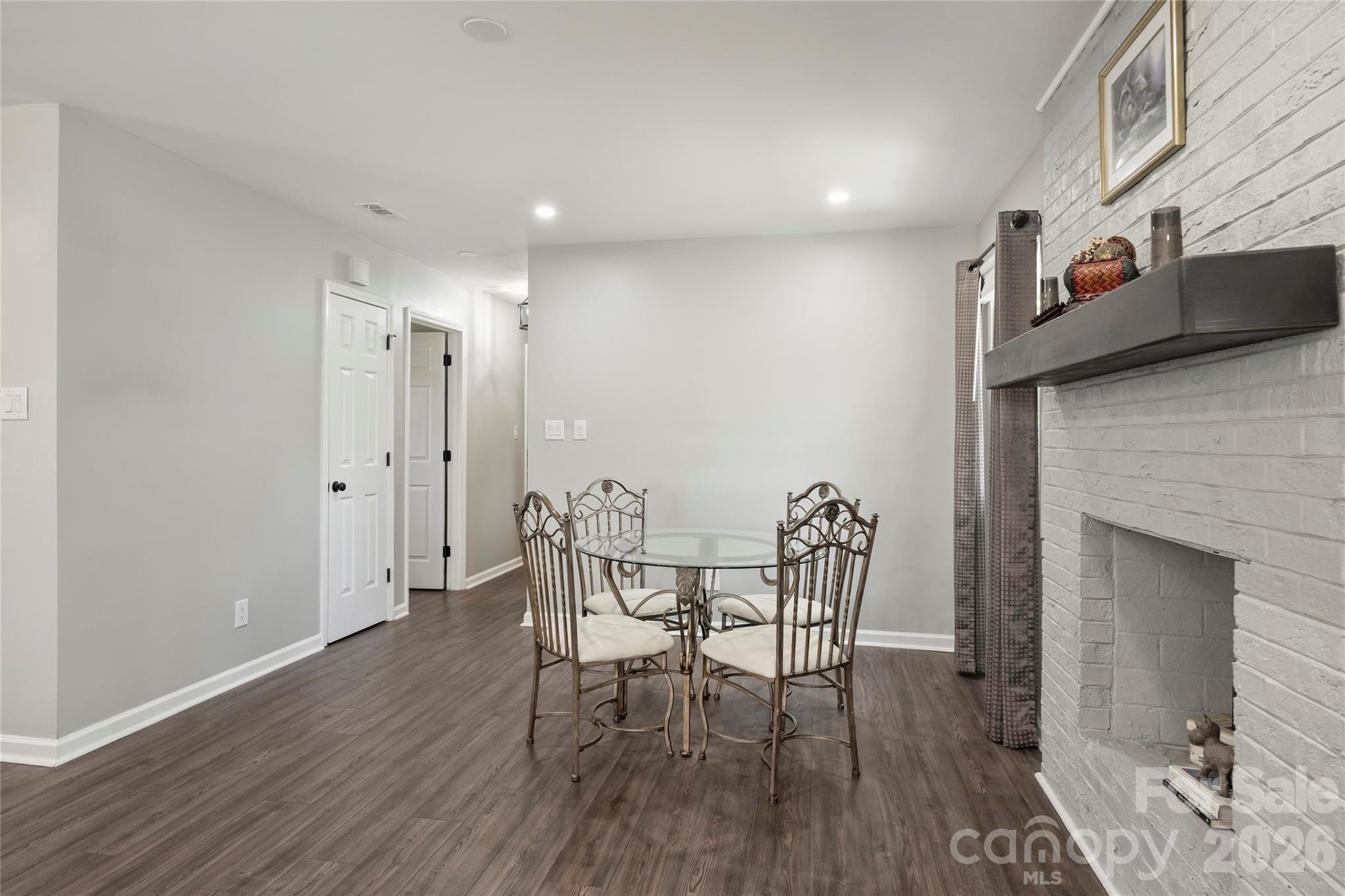 3724 Cobbleridge Drive Property Photo 26