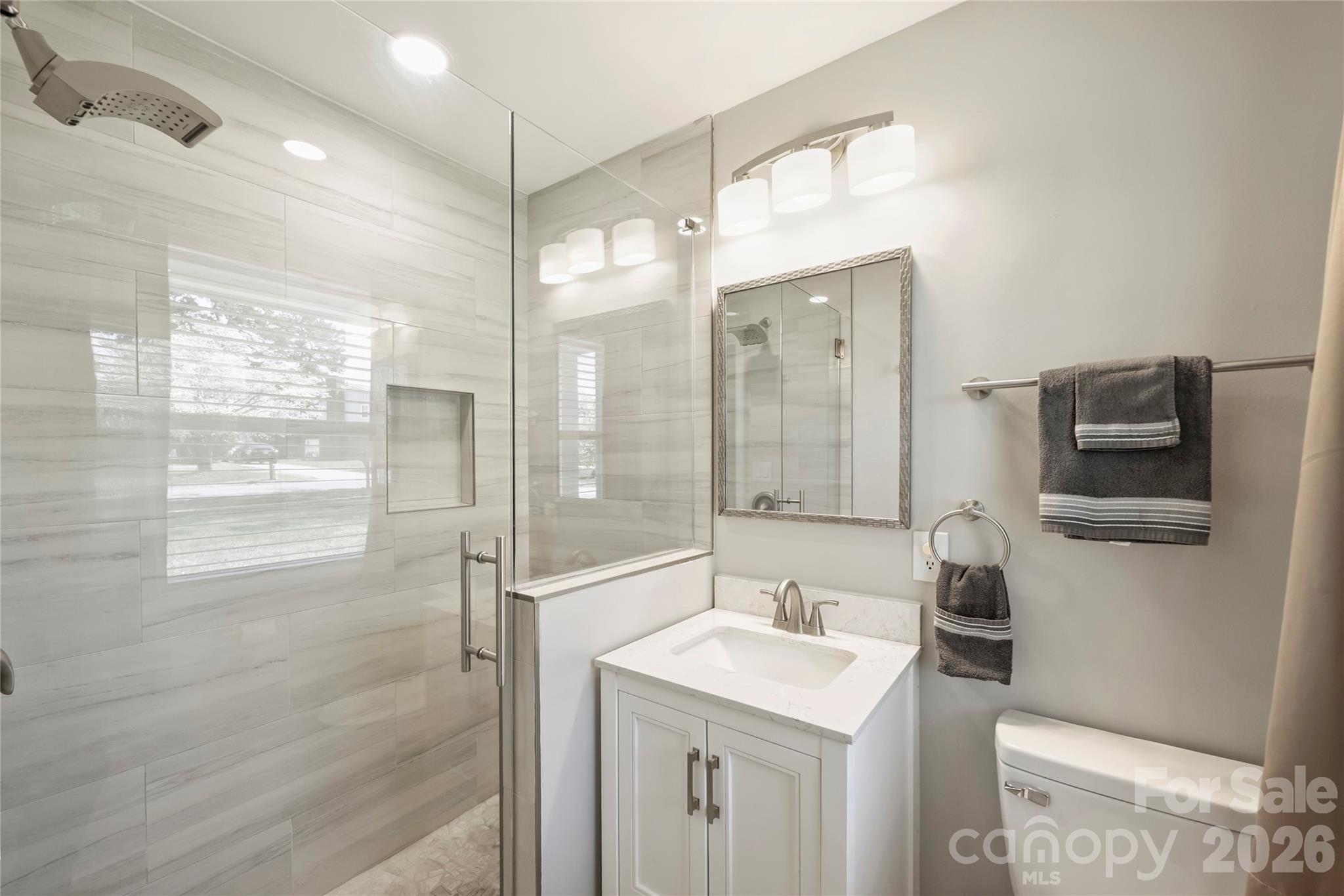 3724 Cobbleridge Drive Property Photo 29