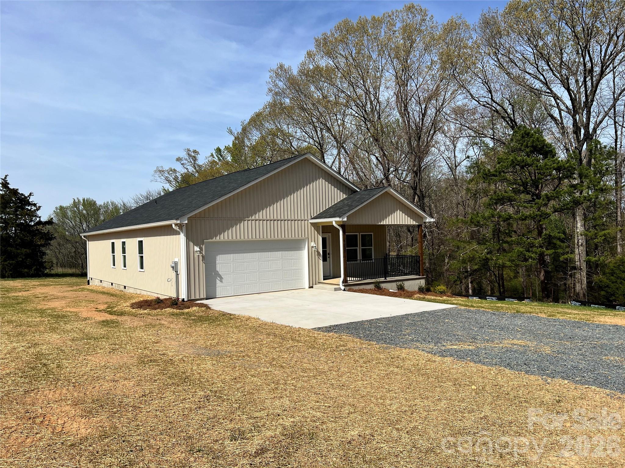 42629 Greenview Drive Property Photo 3