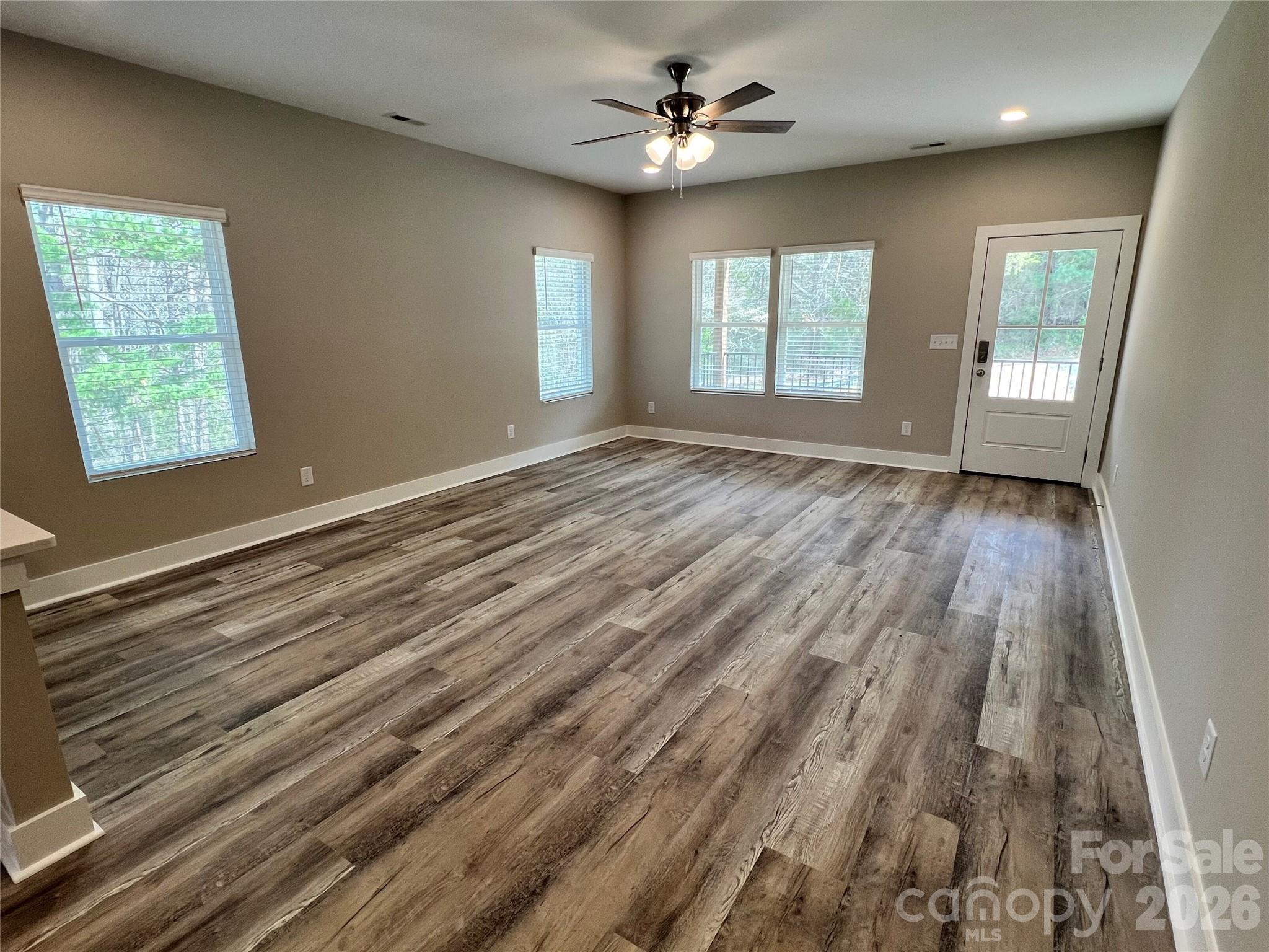 42629 Greenview Drive Property Photo 10