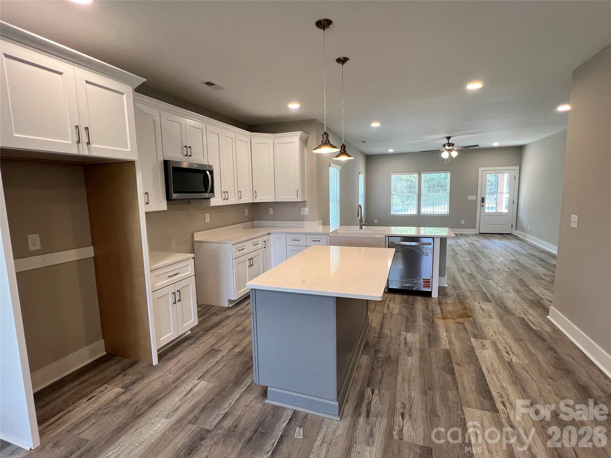 42629 Greenview Drive Property Photo 12