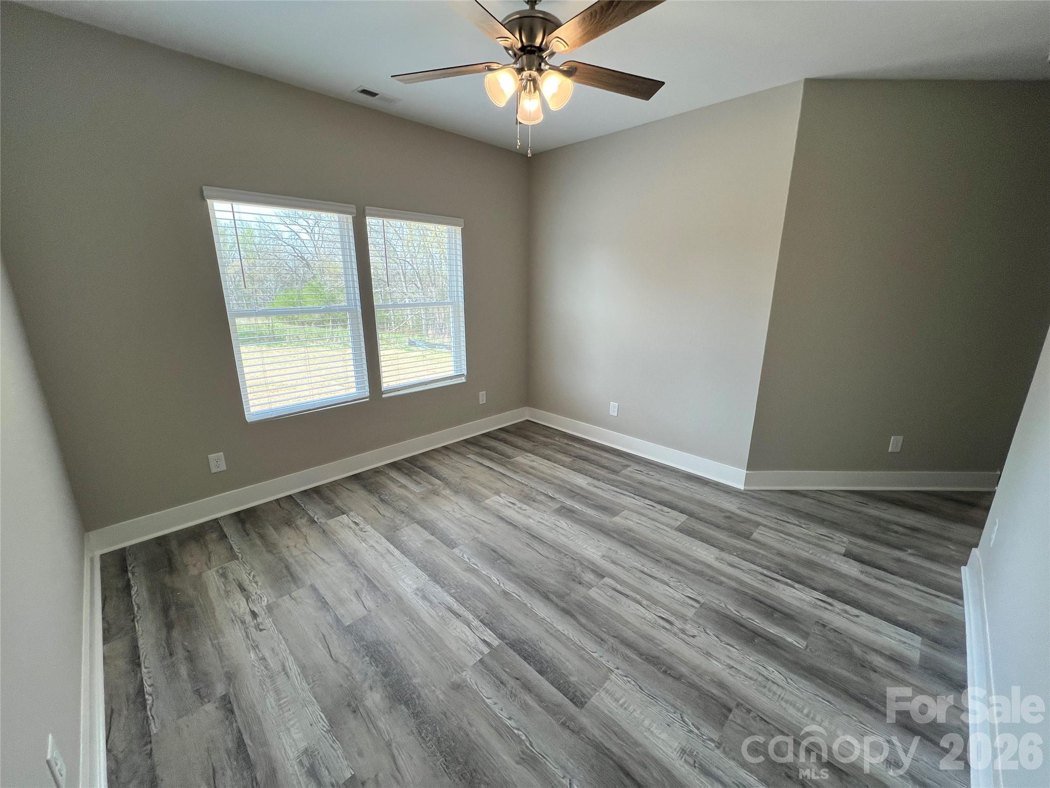 42629 Greenview Drive Property Photo 32