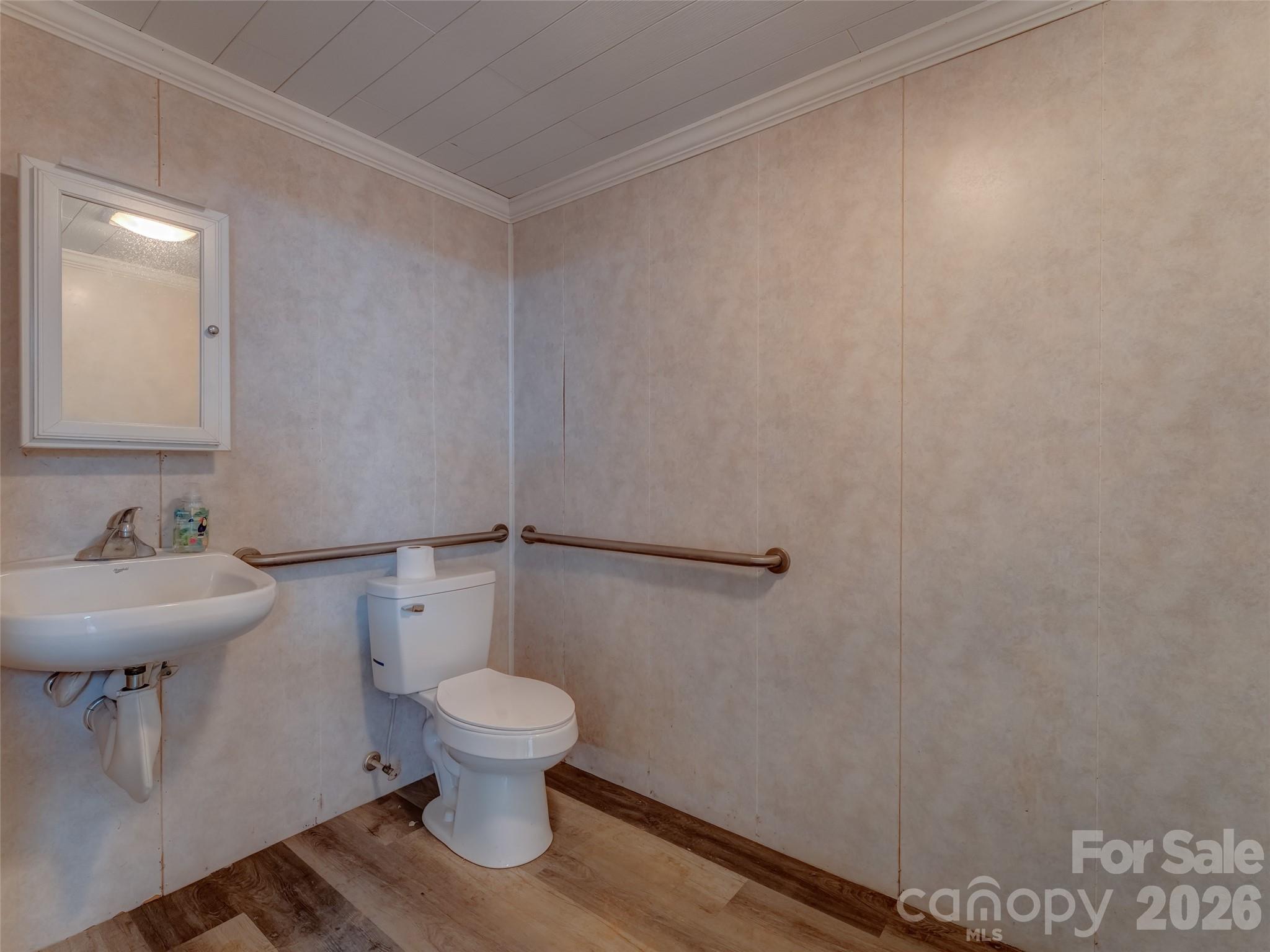 535 Old Rosman Highway Property Photo 27