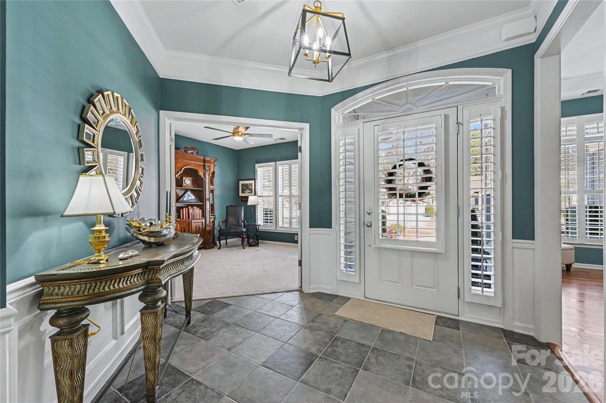 49015 Gladiolus Street Property Photo 2