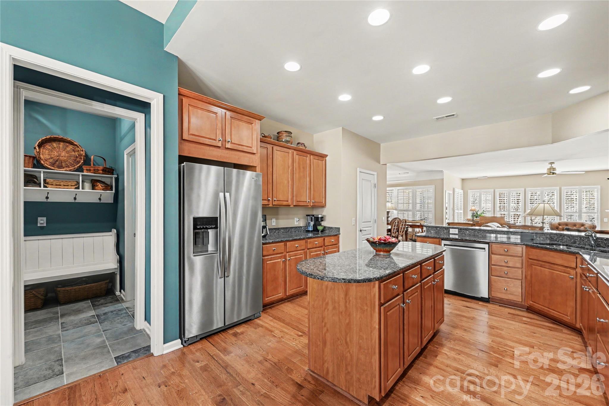 49015 Gladiolus Street Property Photo 7
