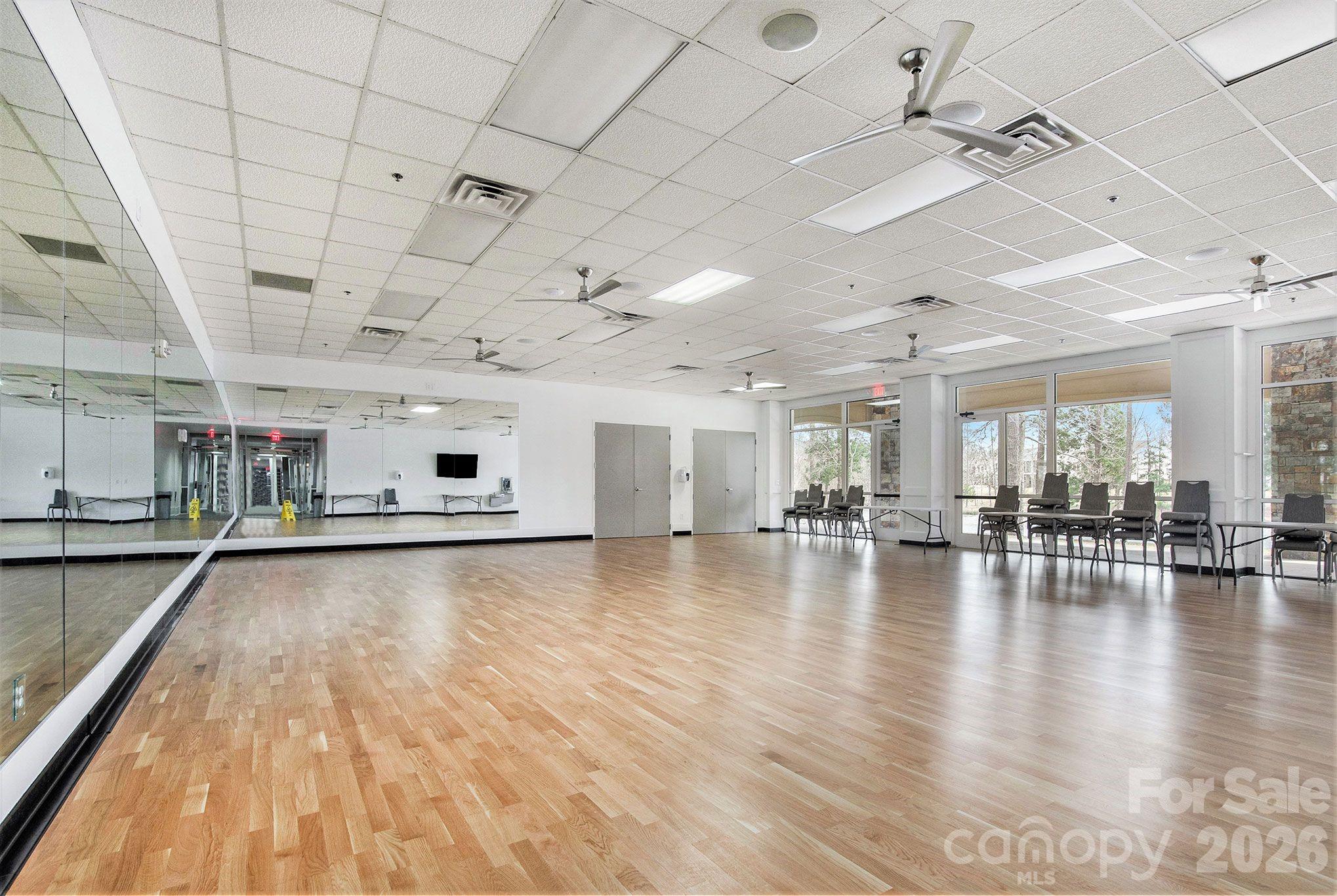 49015 Gladiolus Street Property Photo 29